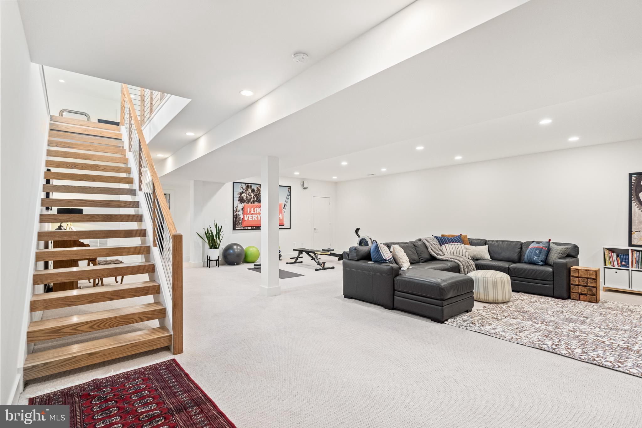 BERKSHIRE OAKWOOD - Residential