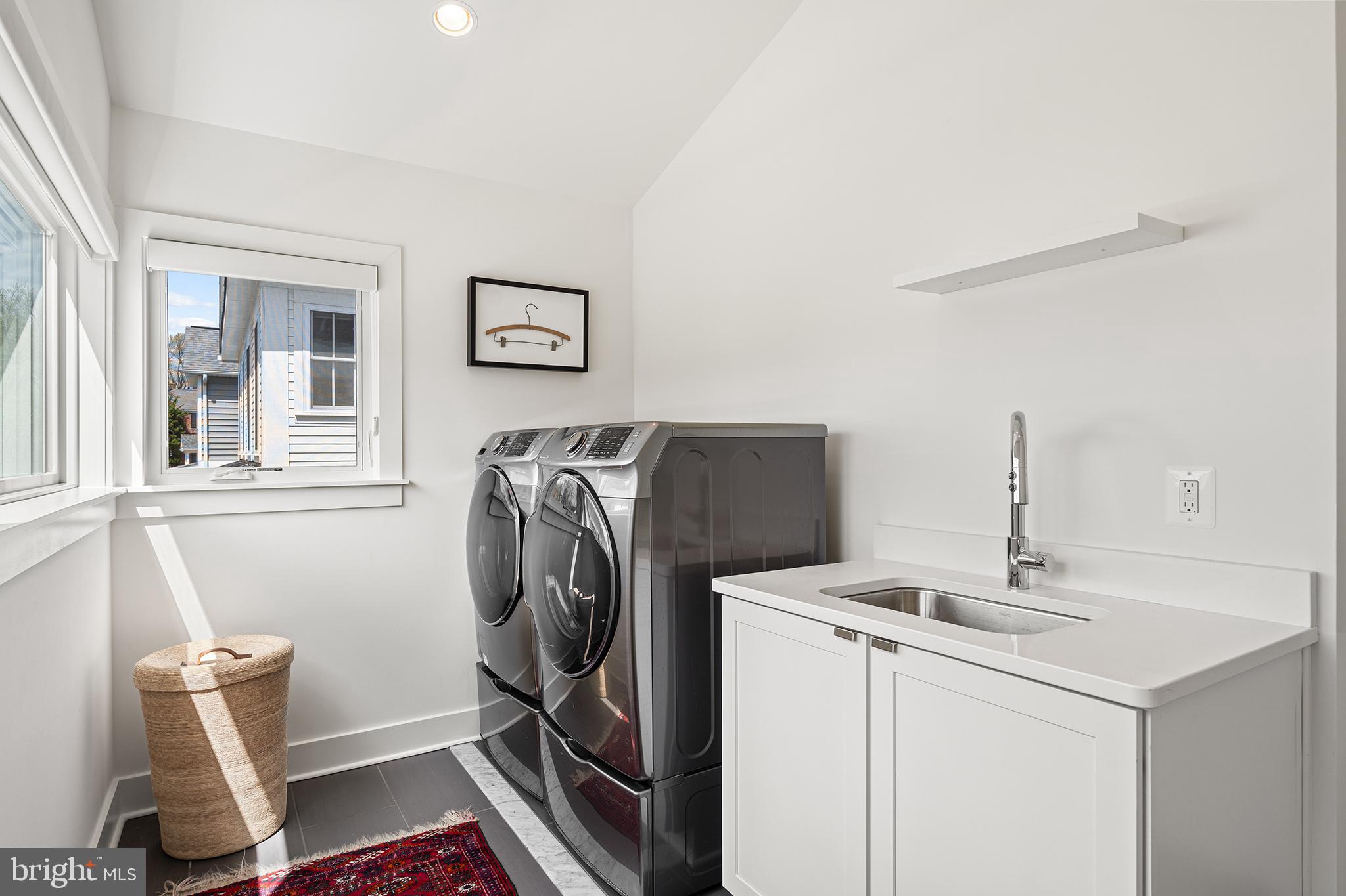 BERKSHIRE OAKWOOD - Residential