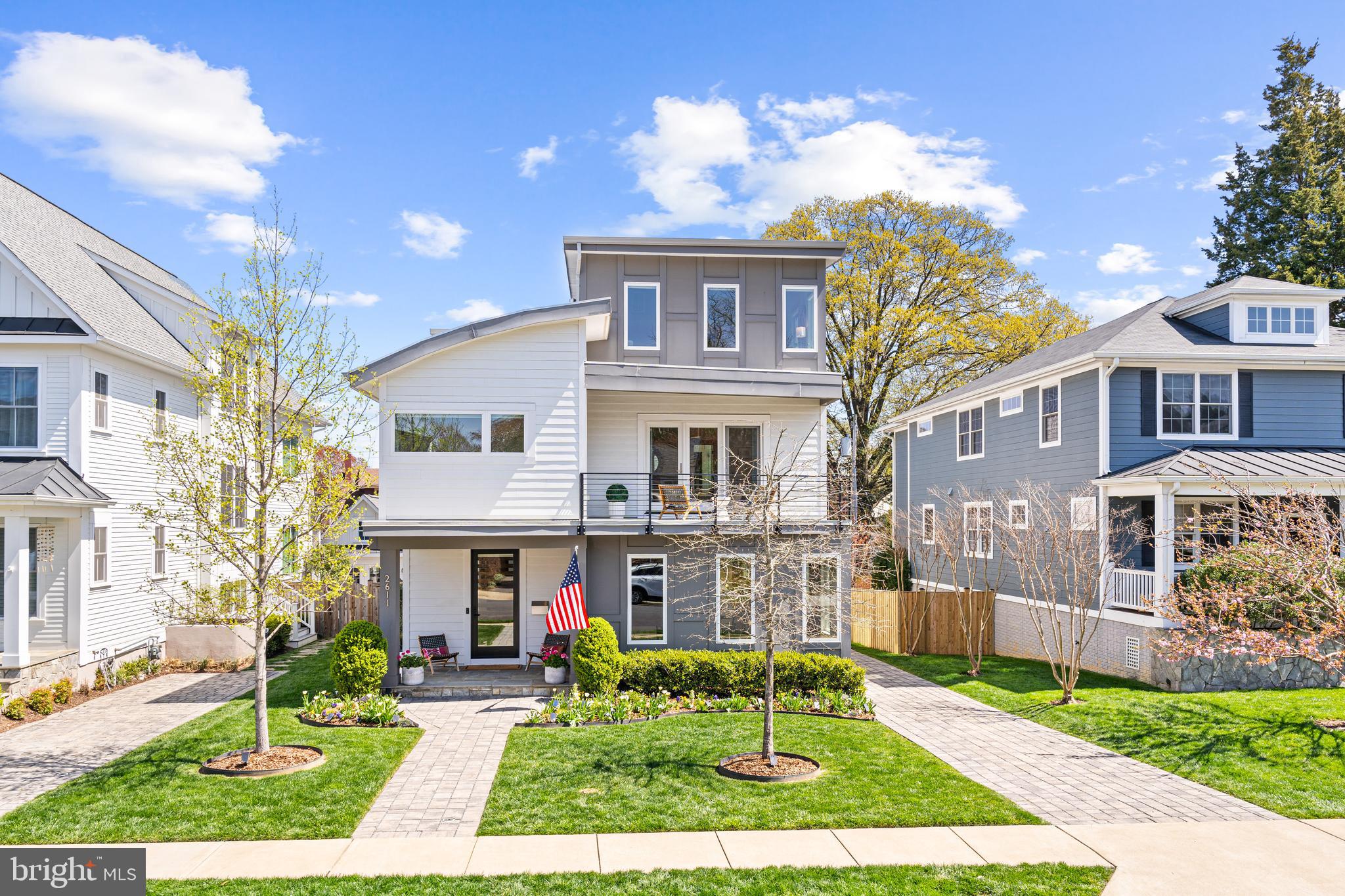 BERKSHIRE OAKWOOD - Residential