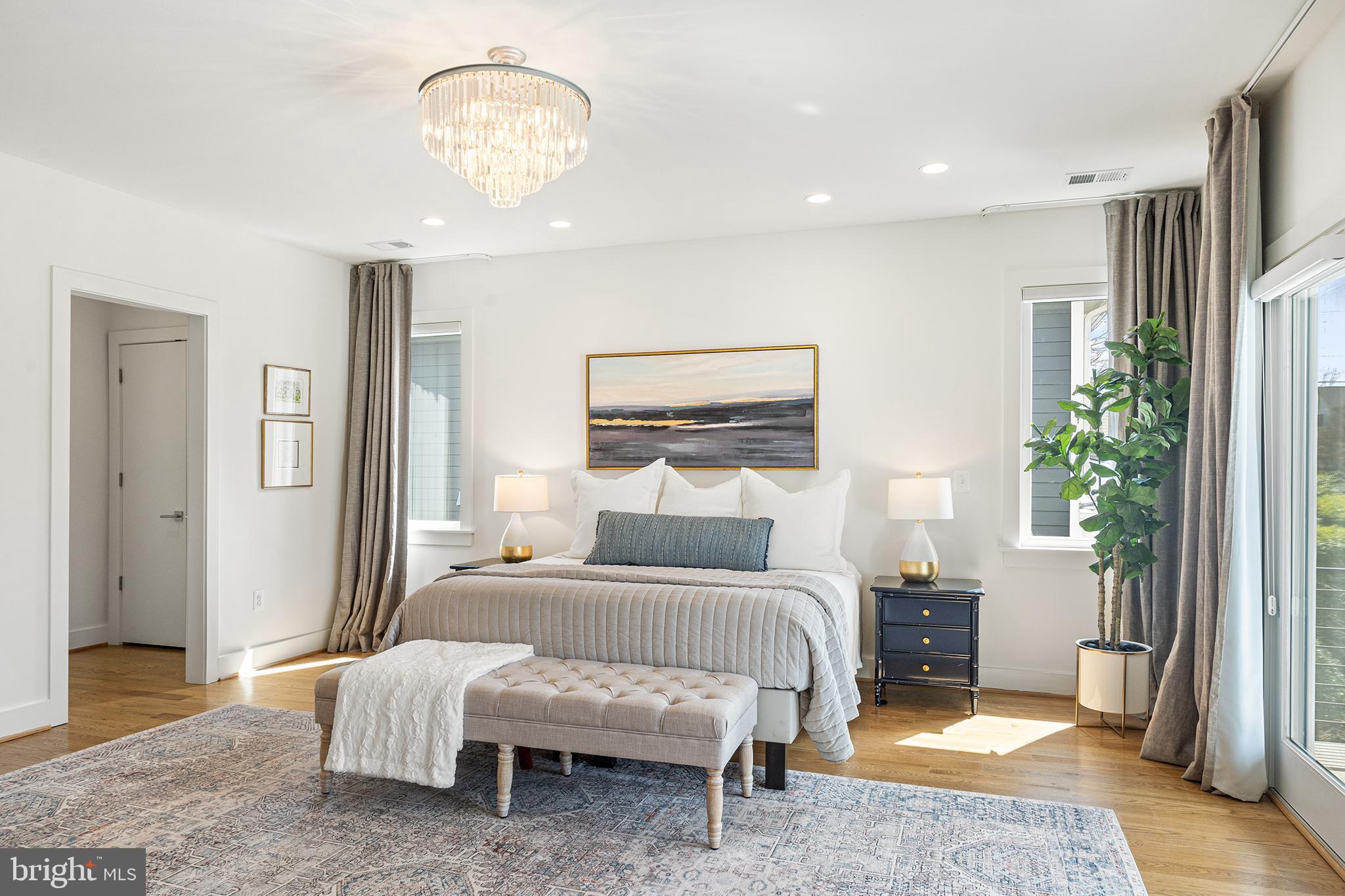 BERKSHIRE OAKWOOD - Residential