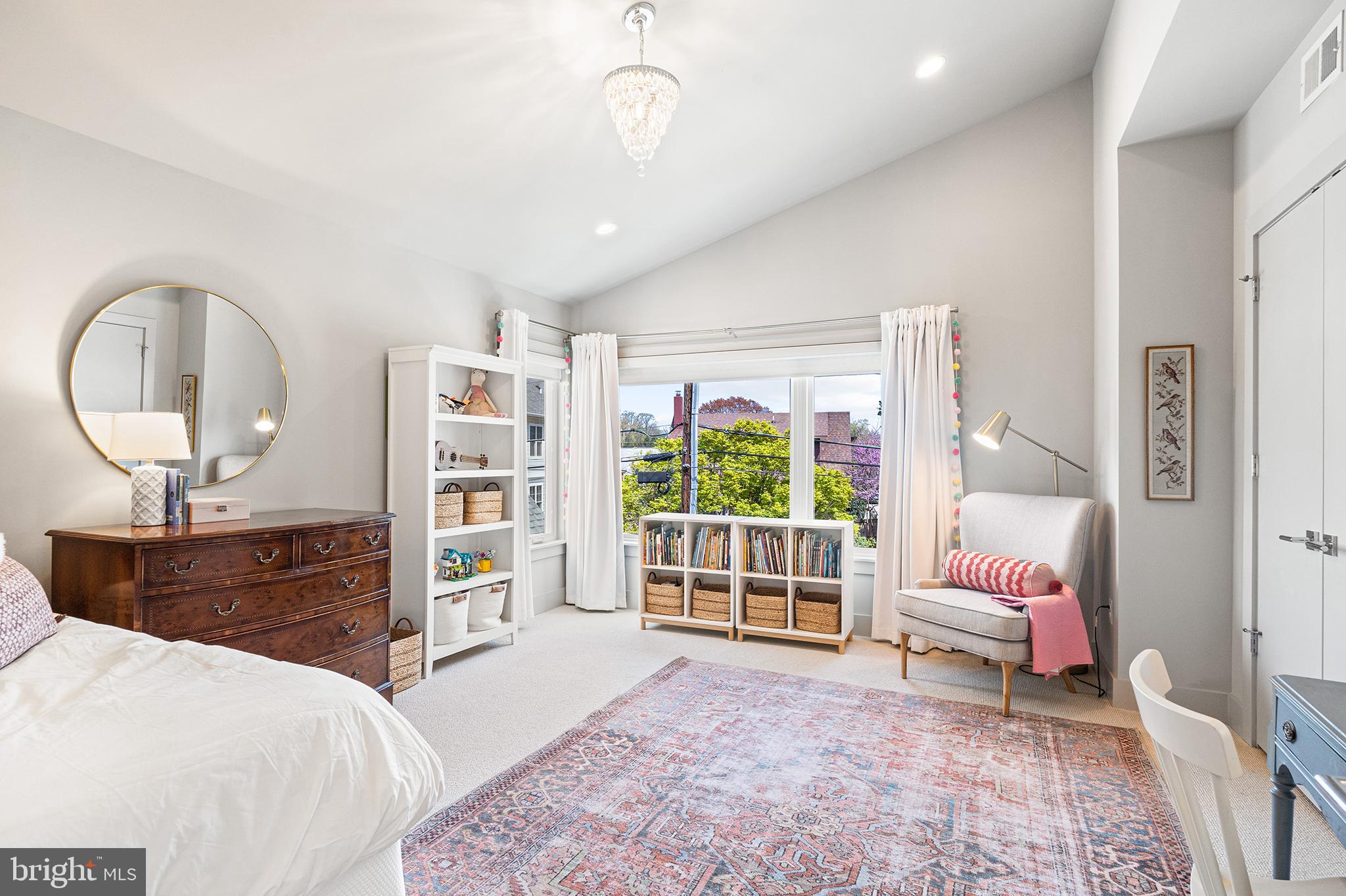 BERKSHIRE OAKWOOD - Residential