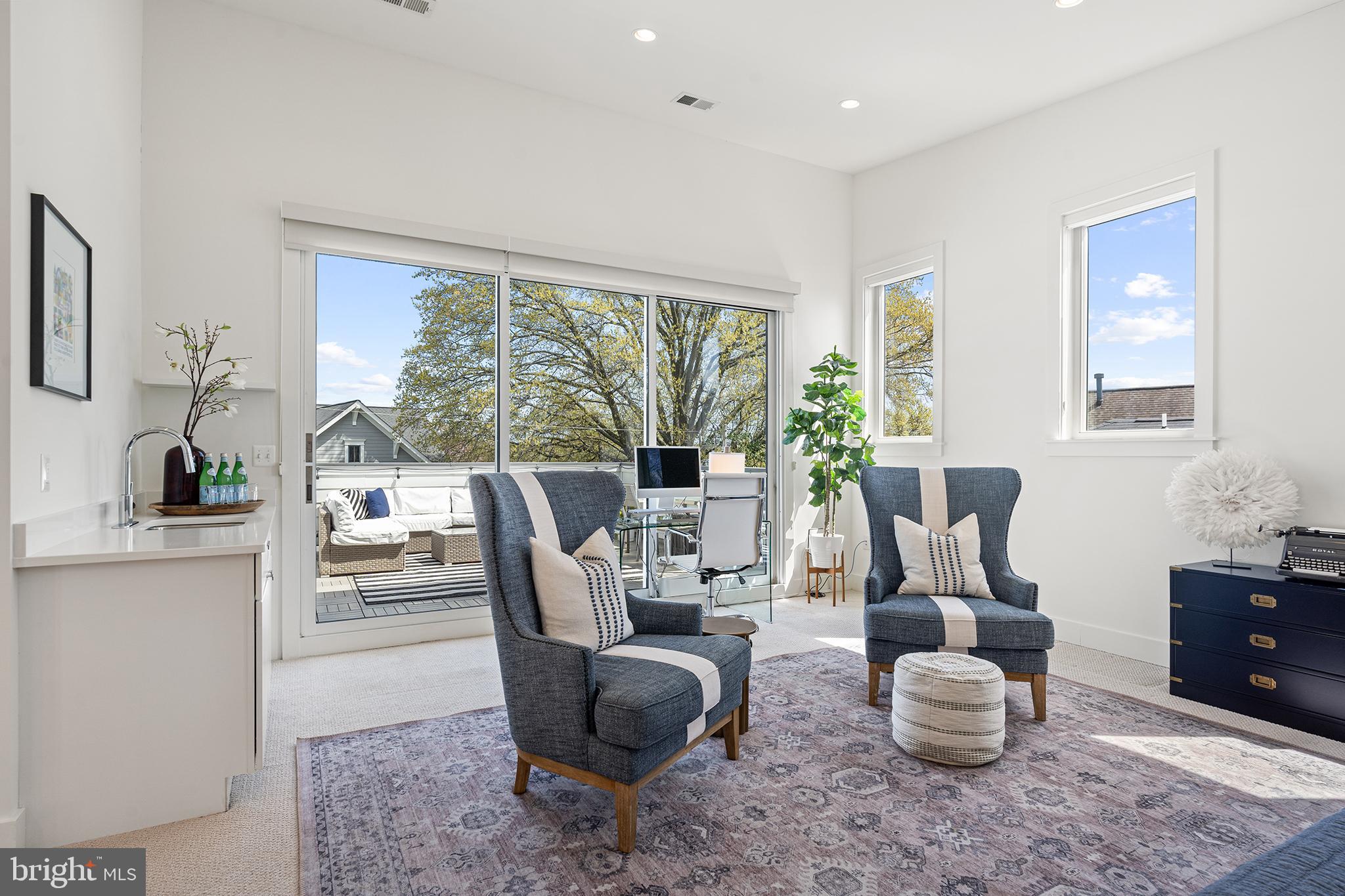 BERKSHIRE OAKWOOD - Residential