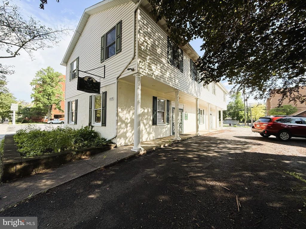 Photo of 409 S Pugh Street, STATE COLLEGE, PA 16801 (MLS # PACE2515404)