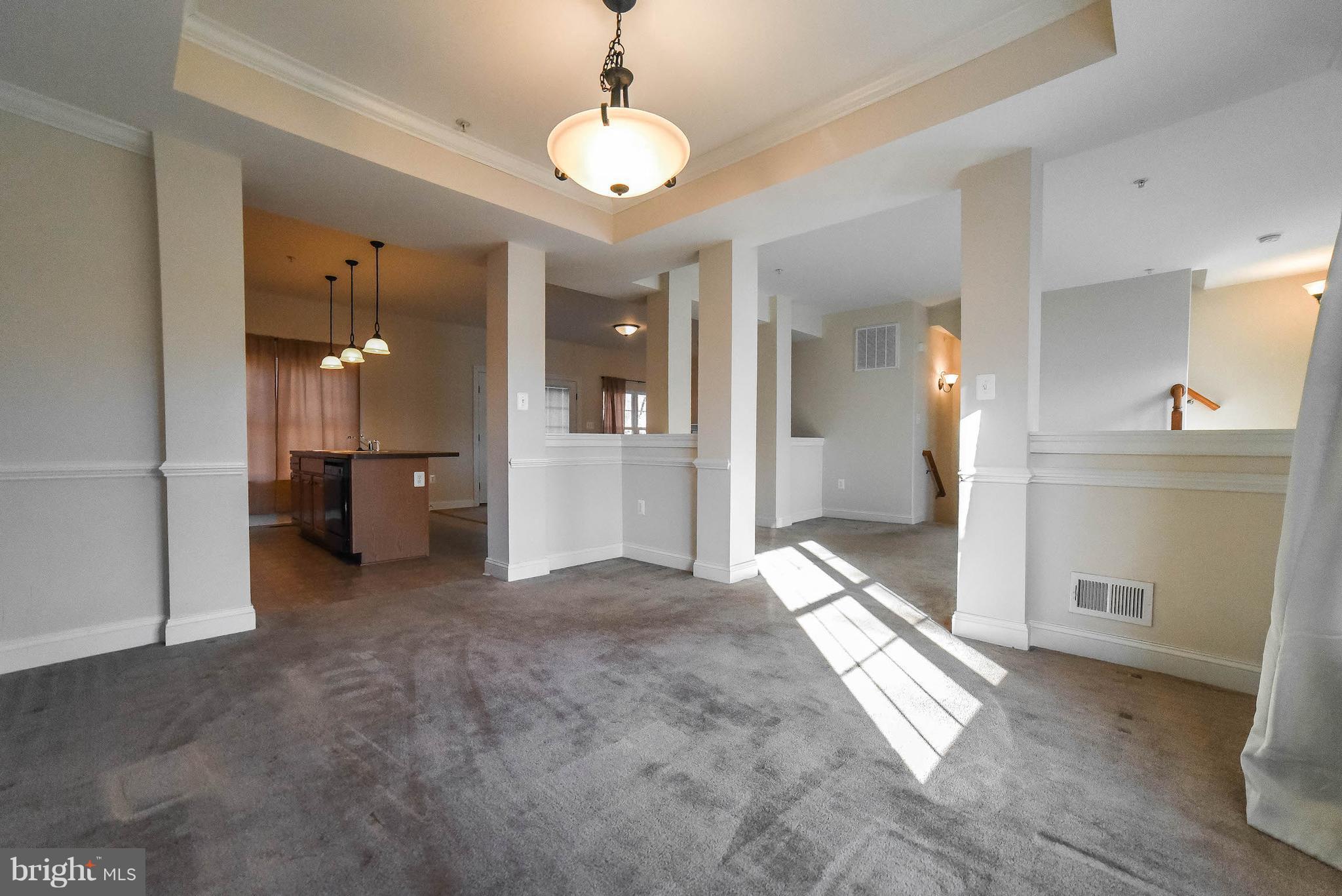 MATTINGLY AVE IND HEAD - Residential Lease