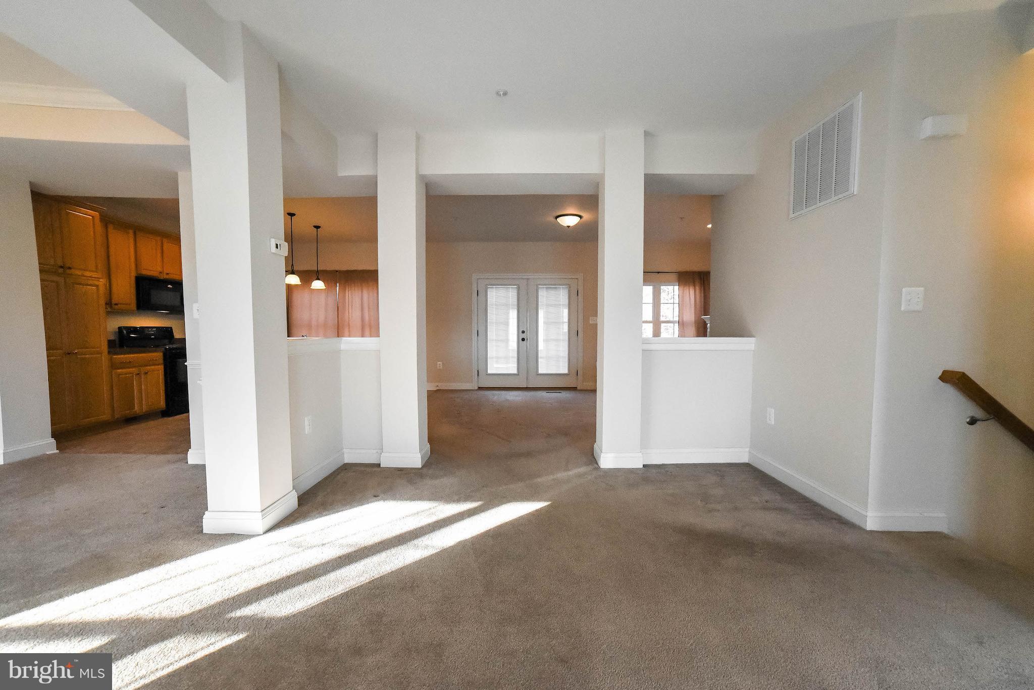 MATTINGLY AVE IND HEAD - Residential Lease