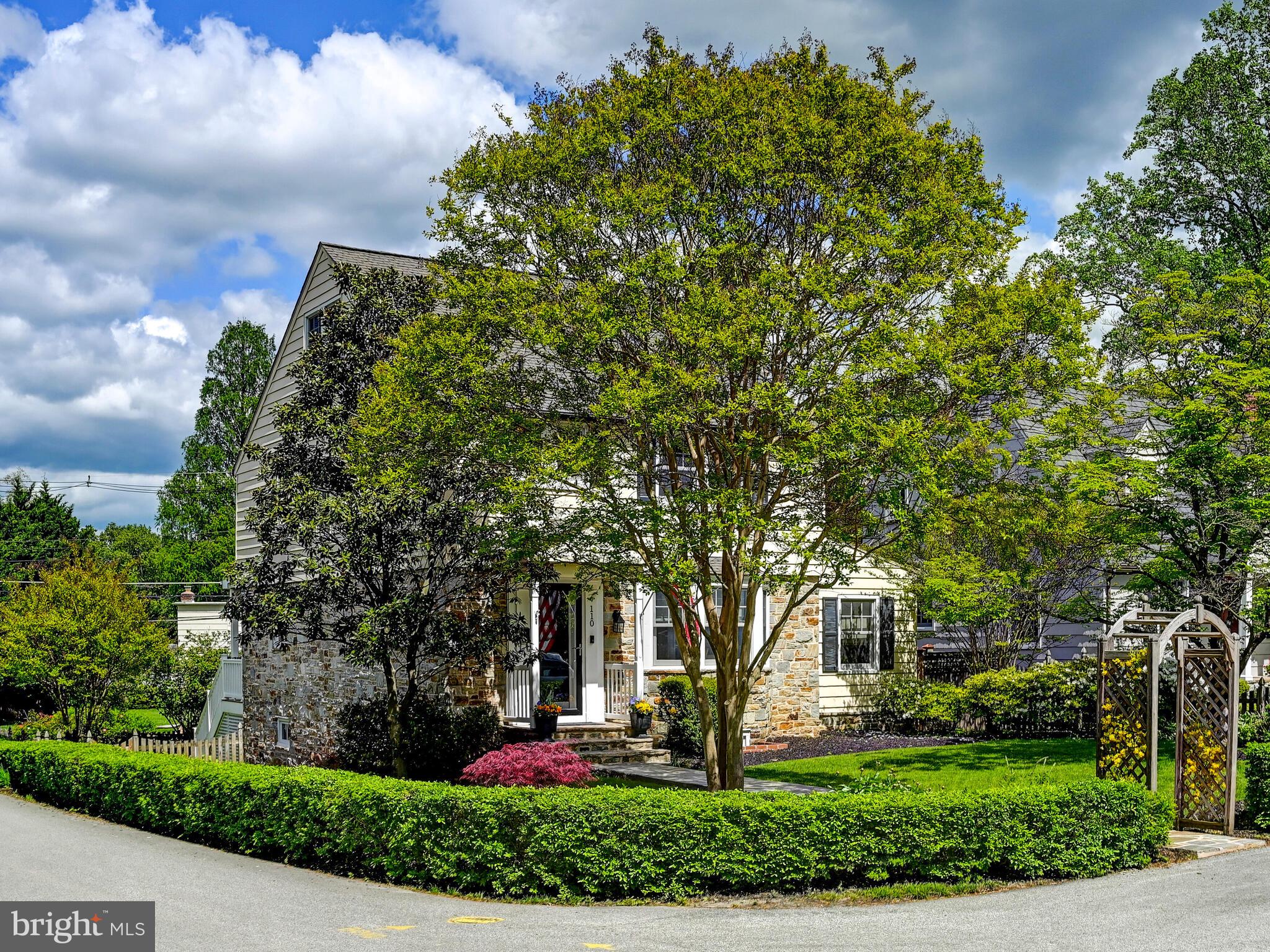 ARMAGH VILLAGE - Residential