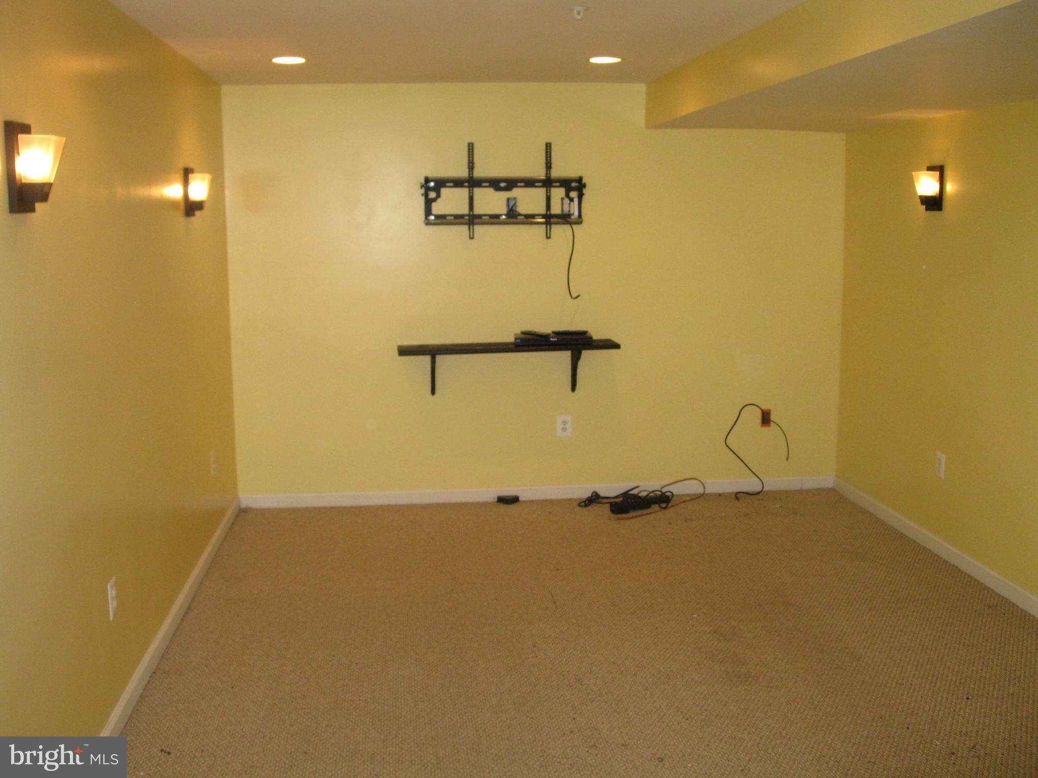 AUTUMN HILLS - Residential