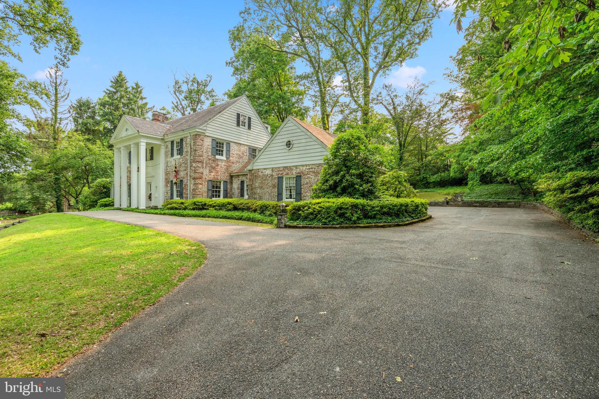 BRADLEY HILLS GROVE - Residential