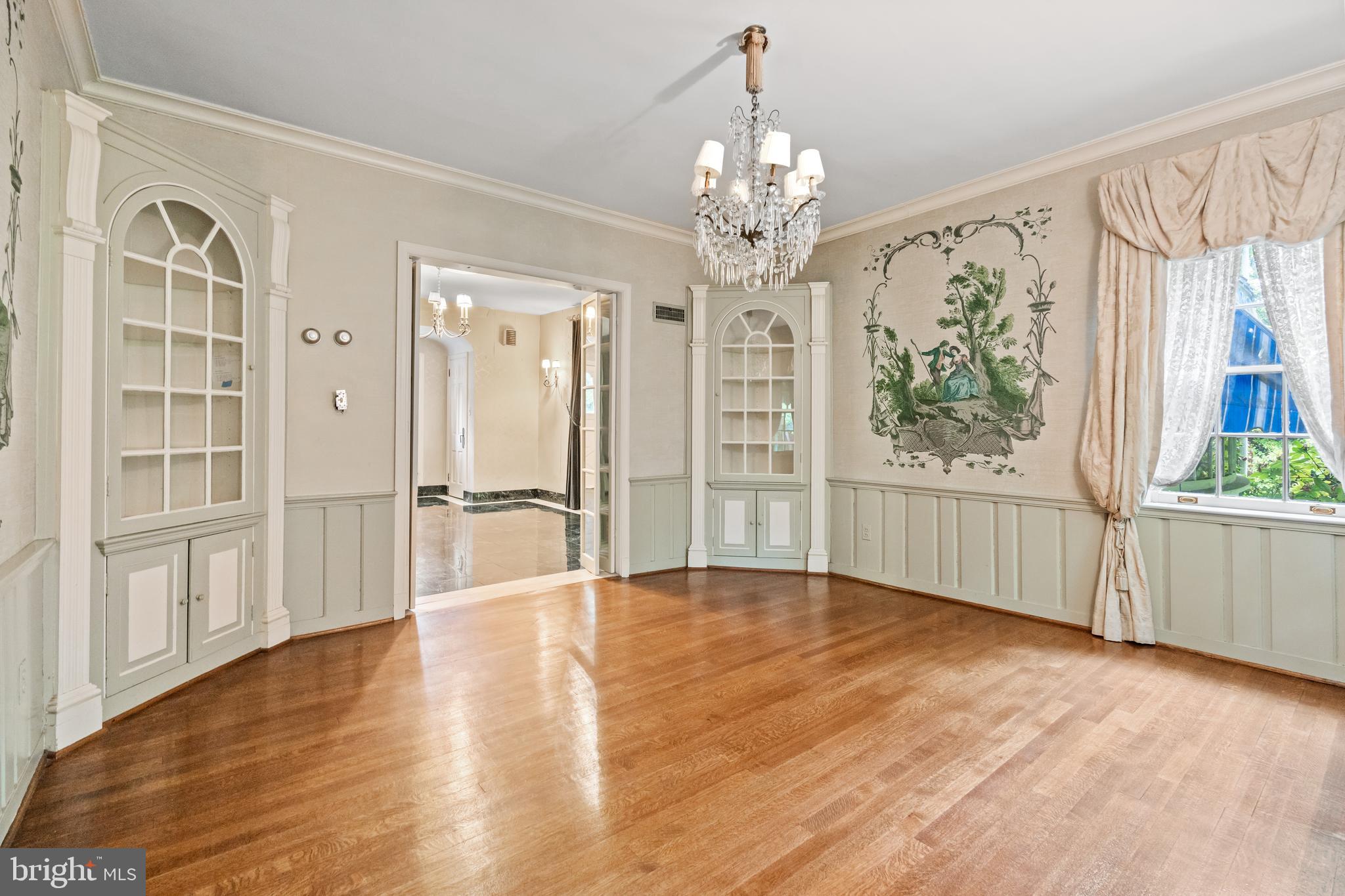 BRADLEY HILLS GROVE - Residential