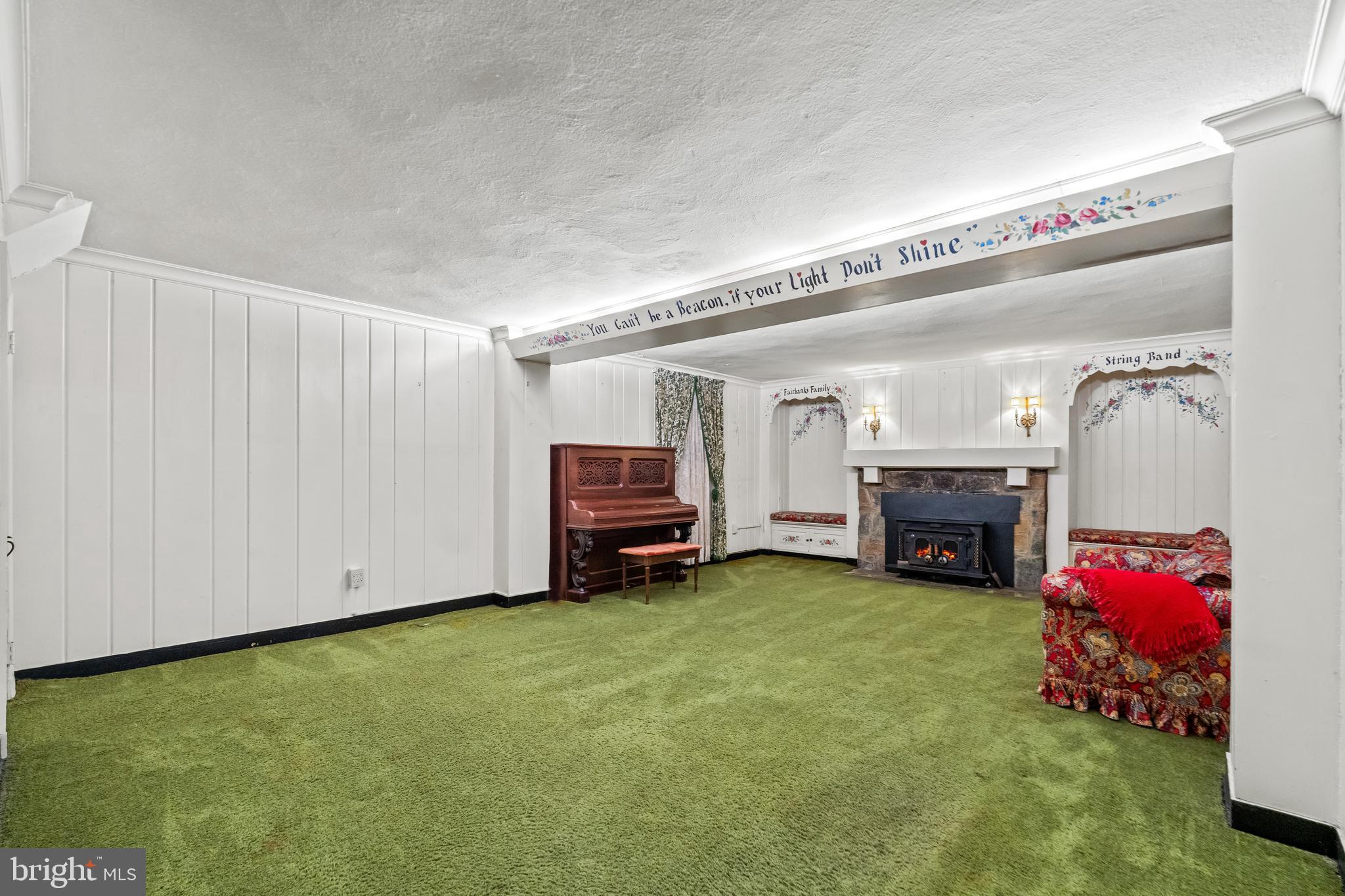 BRADLEY HILLS GROVE - Residential