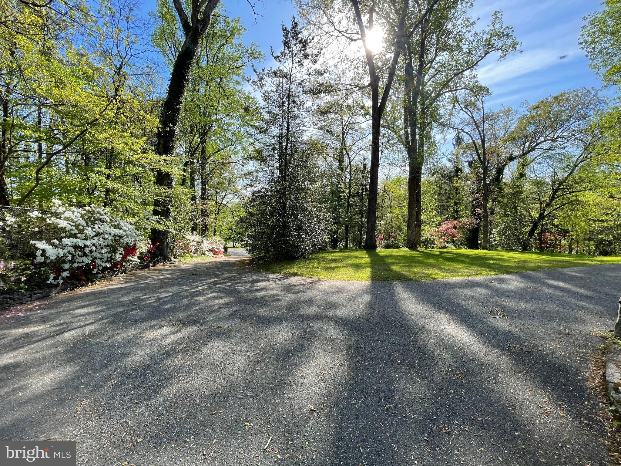 BRADLEY HILLS GROVE - Residential