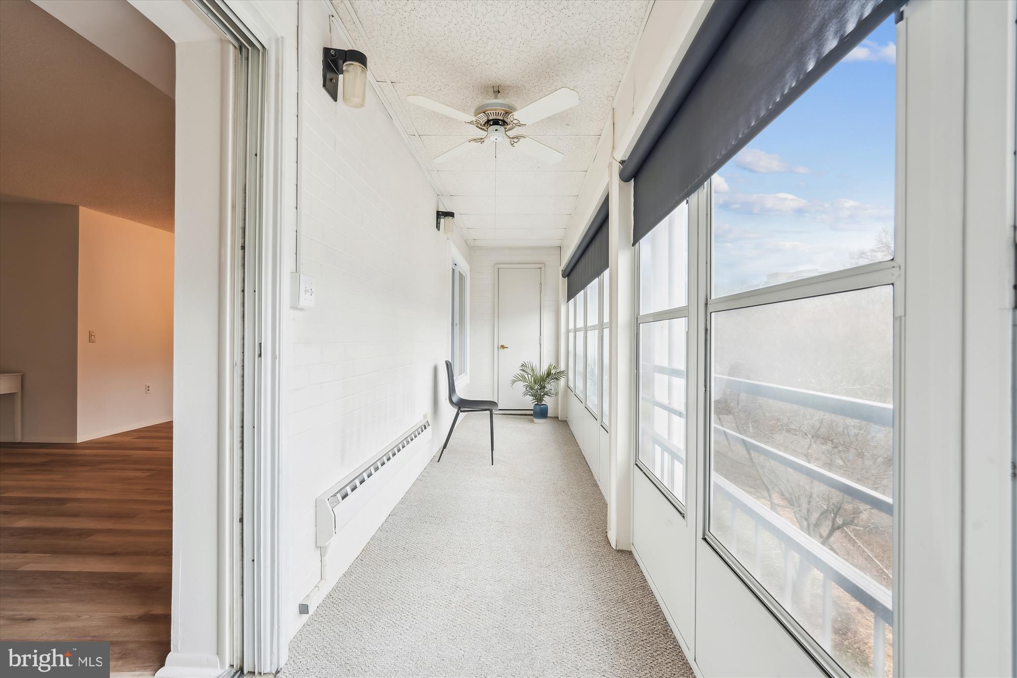 LEISURE WORLD - Residential