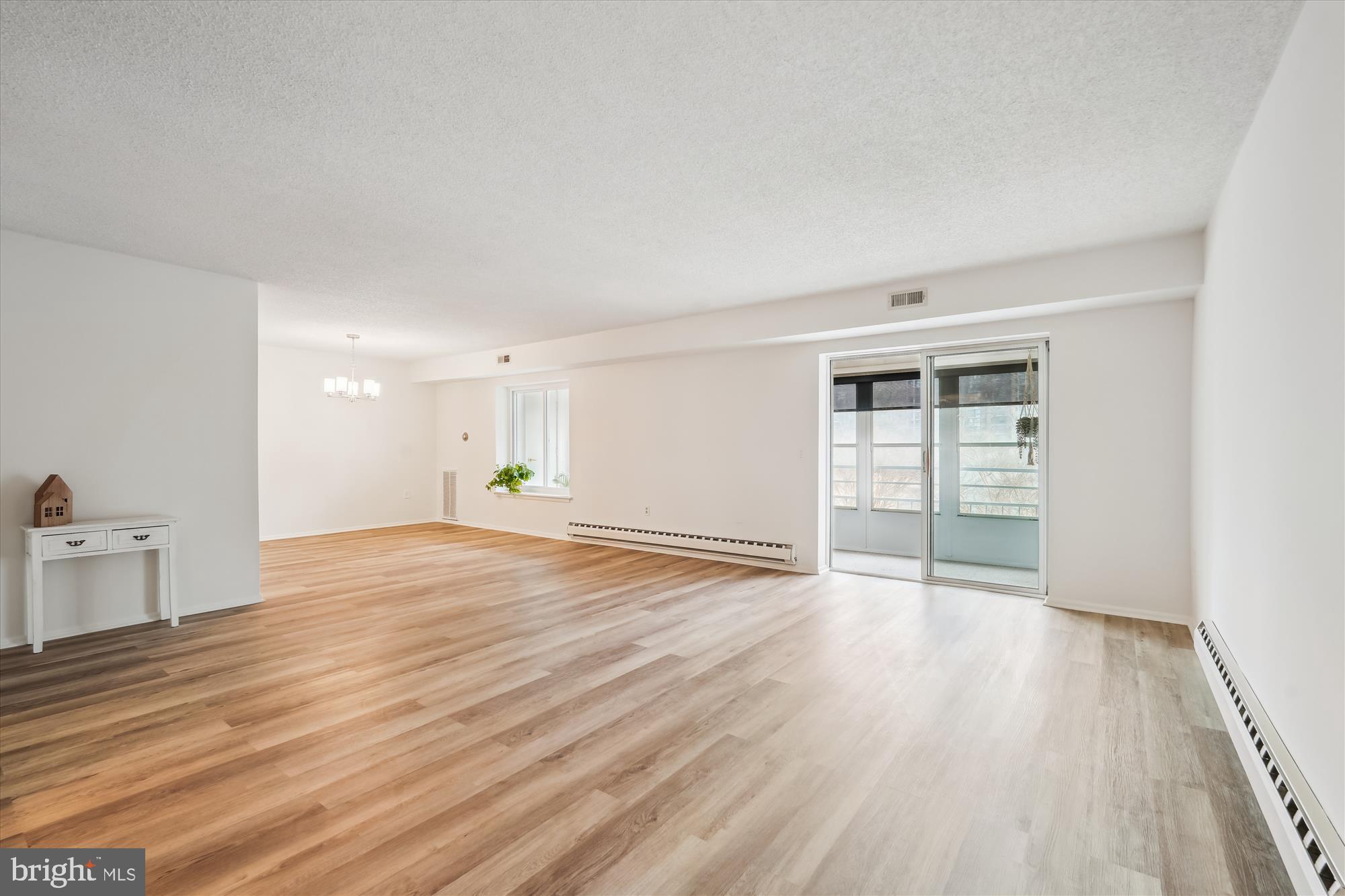 LEISURE WORLD - Residential