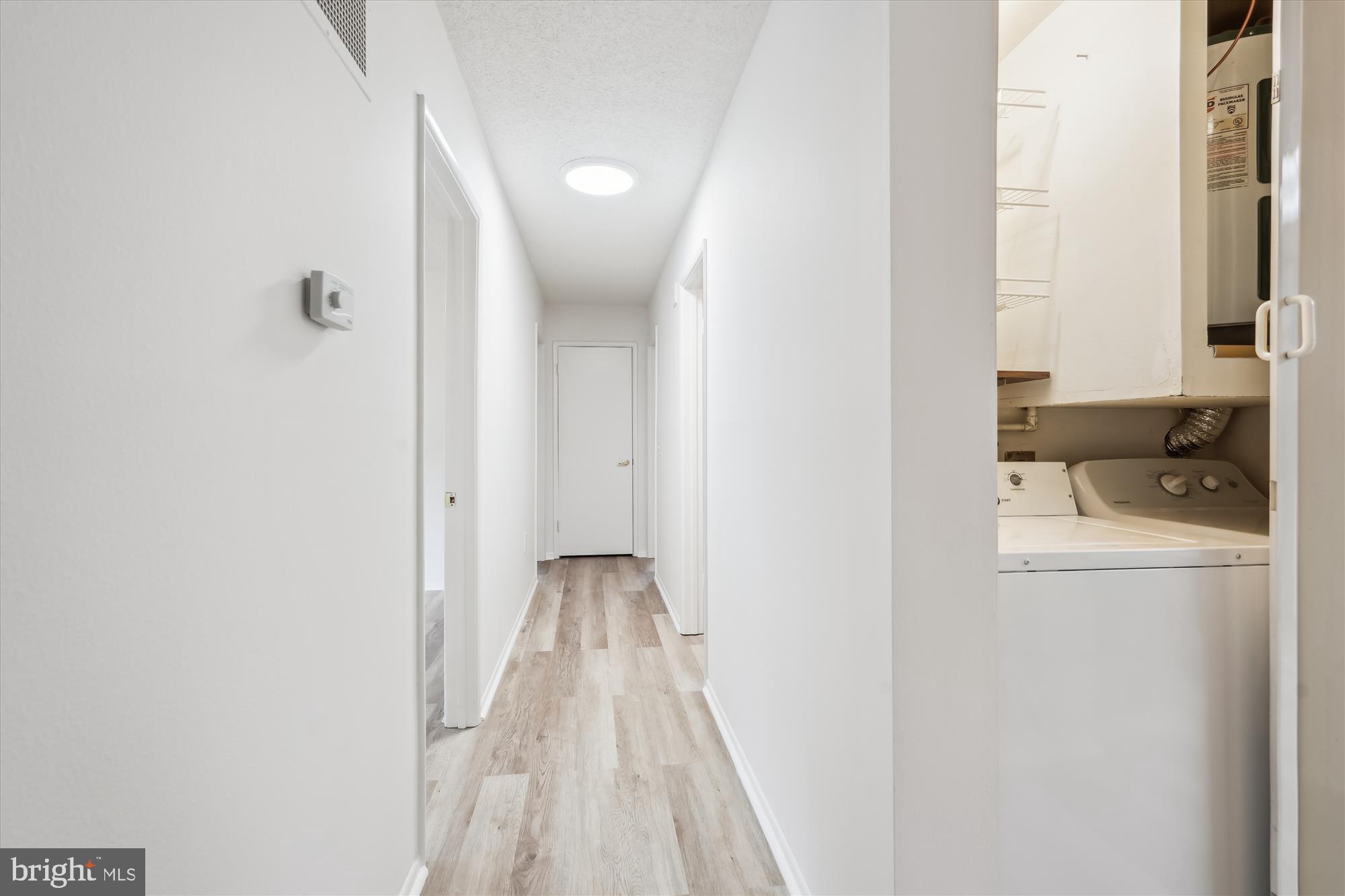 LEISURE WORLD - Residential