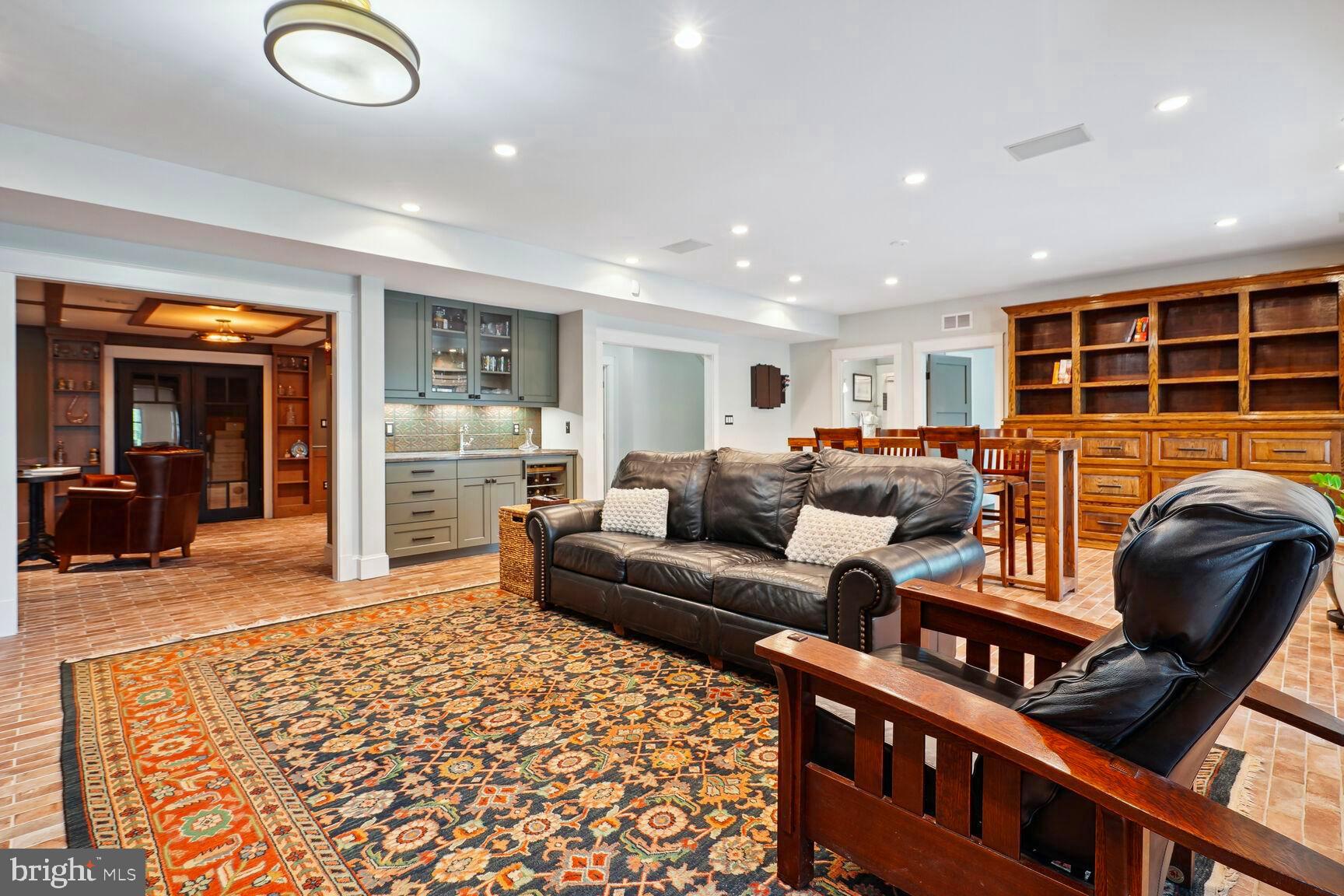 WESTMORE GARDENS - Residential