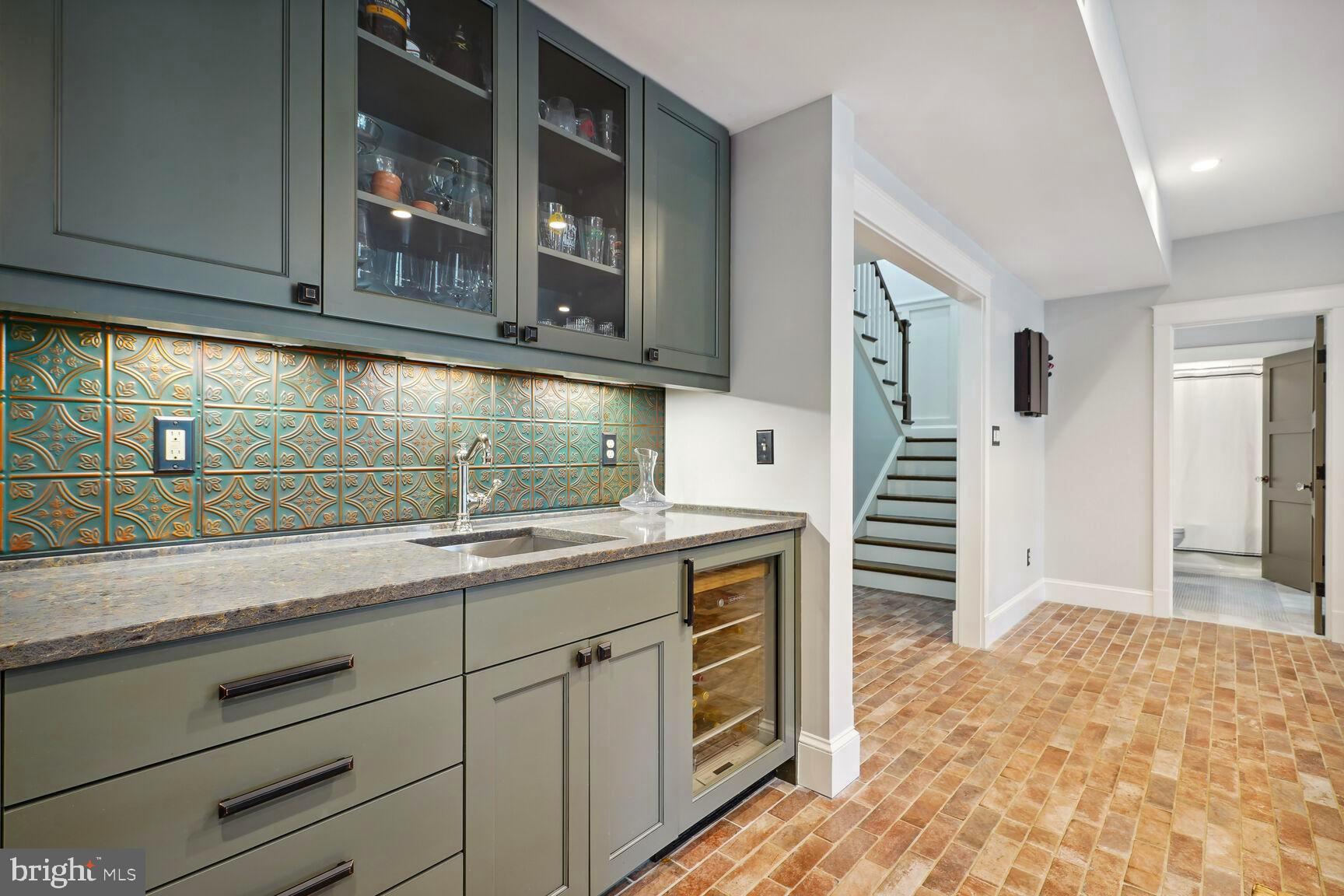 WESTMORE GARDENS - Residential