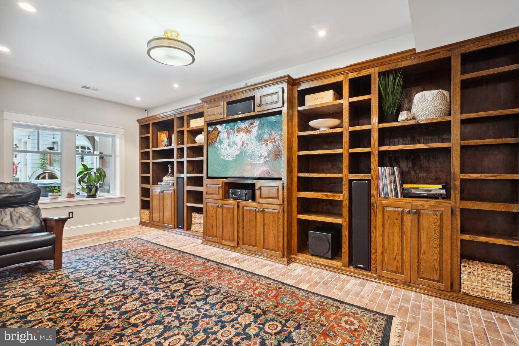 WESTMORE GARDENS - Residential