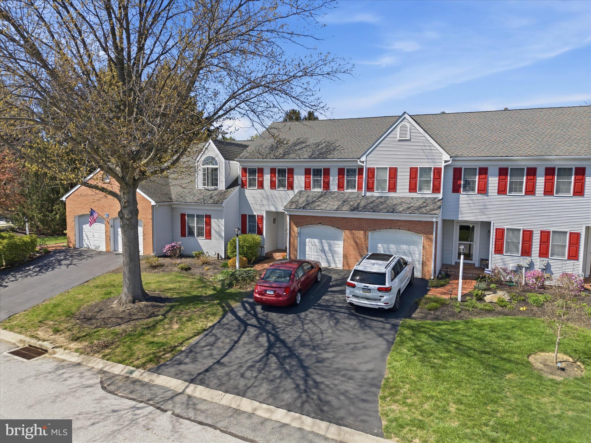 CARRIAGE HILL - Residential