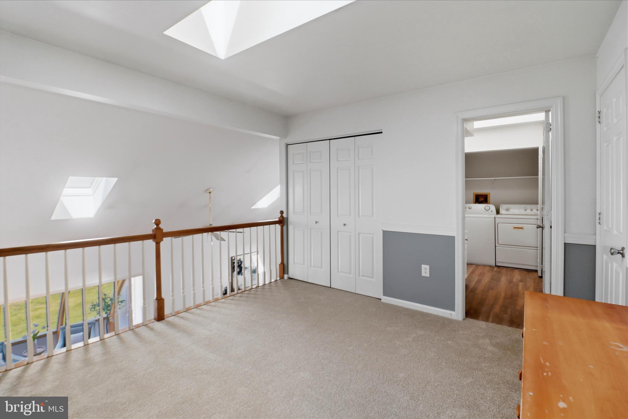 CARRIAGE HILL - Residential