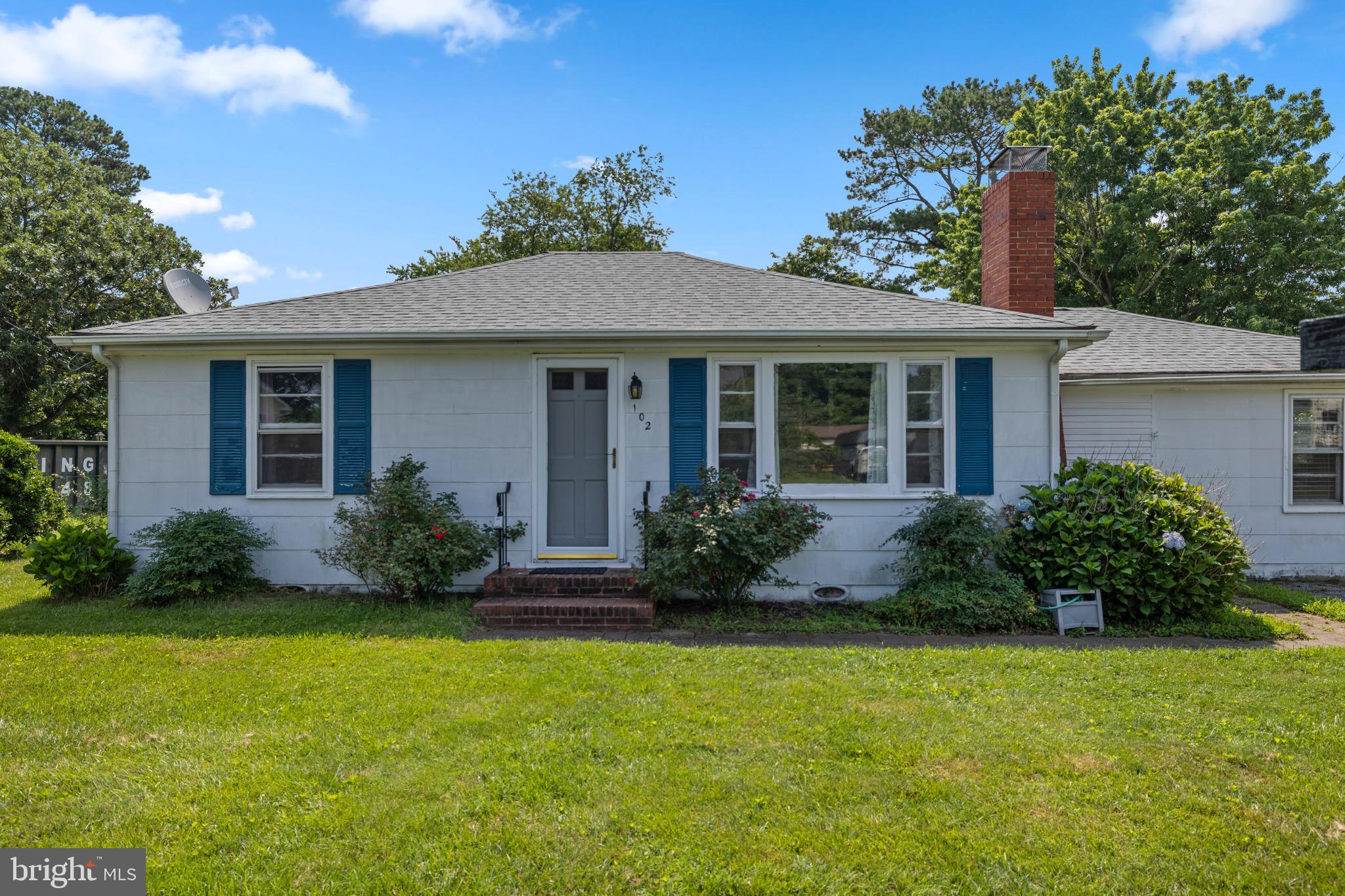 This 3-bedroom, 2-bath bungalow offers the perfect blend of warmth, space, and character. Set on a quiet street just minutes from downtown Greensboro. Step inside to a bright, welcoming living area and enjoy the comfort of a wood stove that keeps the whole house cozy during the winter months.
The layout offers flexibility with three comfortable bedrooms and two full baths, providing just the right amount of space for your everyday needs. A huge bonus room adds even more potential, perfect for a playroom, office, or creative space that grows with you.
Outside, enjoy peaceful mornings on the front porch or make the most of the spacious backyard. With nearby parks, schools, and local amenities just a short drive away, this home delivers both charm and convenience in a well-loved neighborhood.
Don't miss this opportunity to own a home that feels just right from the moment you walk in. Schedule your private showing today!