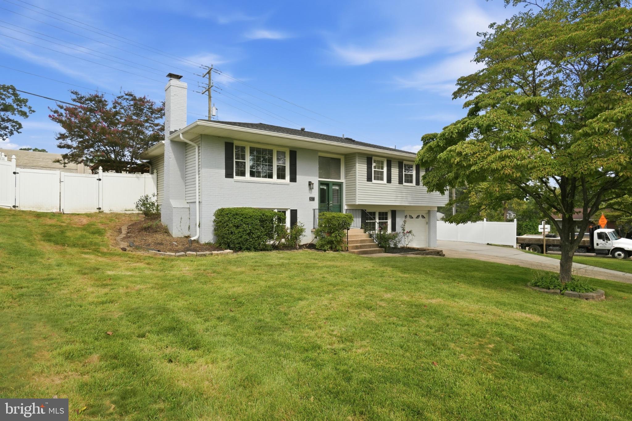 Search Homes 4 8237 SMITHFIELD AVENUE