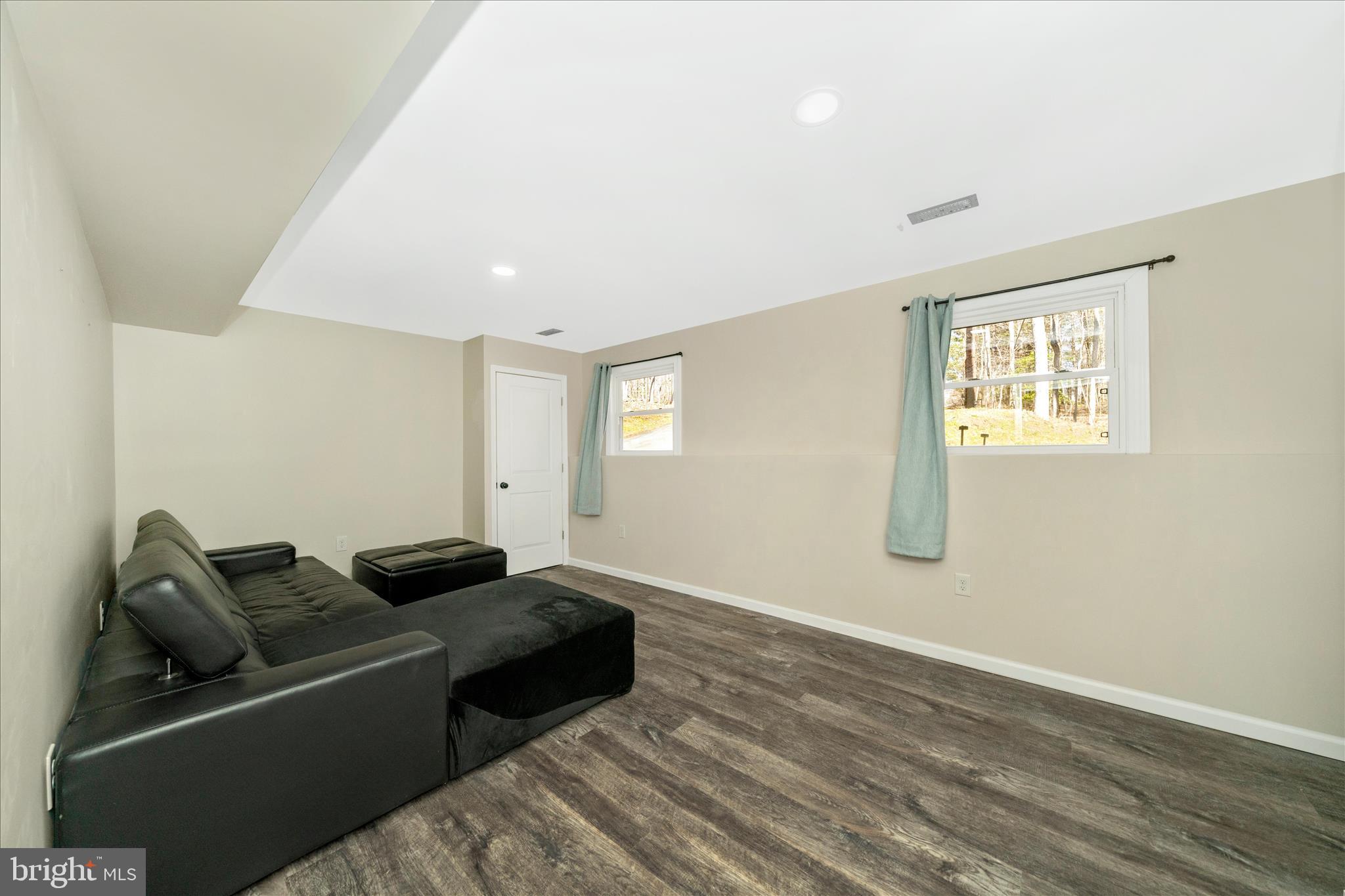 OWEN SOPER ESTATES - Residential