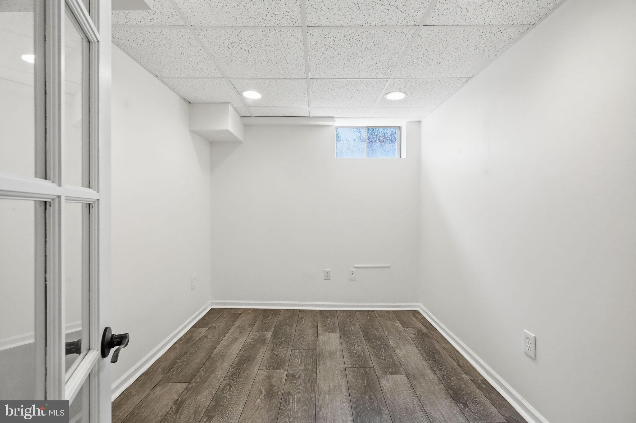 RHONDDA - Residential