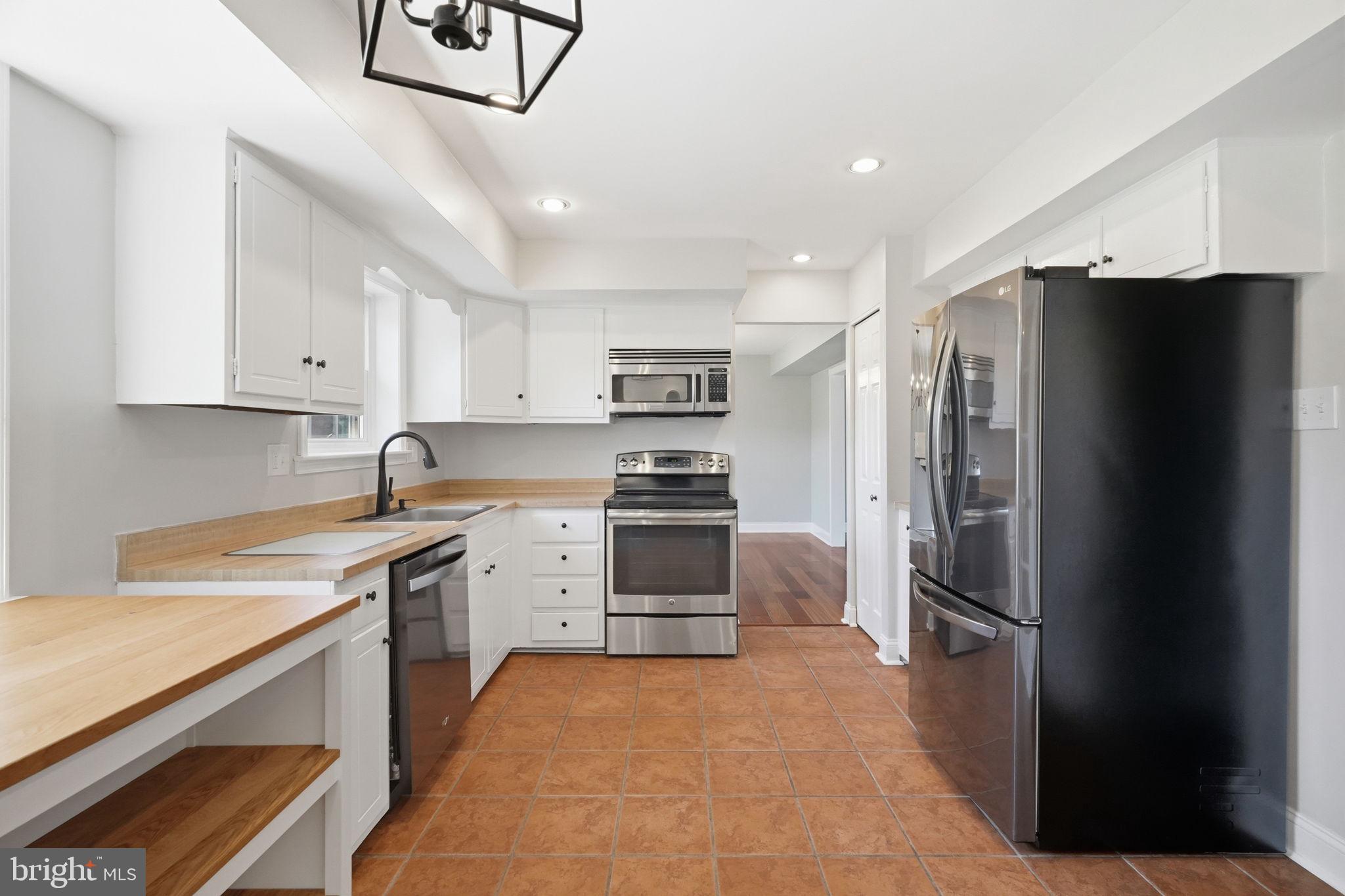 RHONDDA - Residential