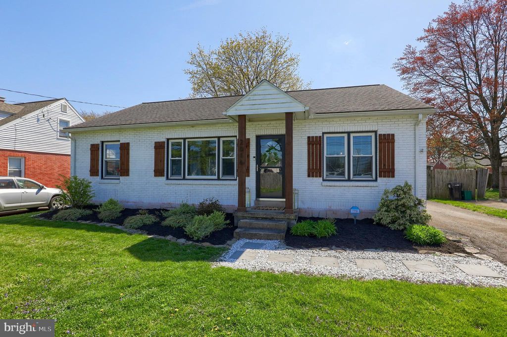 Photo of 2016 URSINUS AVE, LANCASTER, PA 17603 (MLS # PALA2033490)