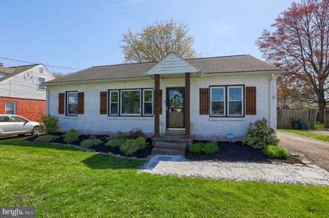 Photo of 2016 URSINUS AVE, LANCASTER, PA 17603 (MLS # PALA2033490)