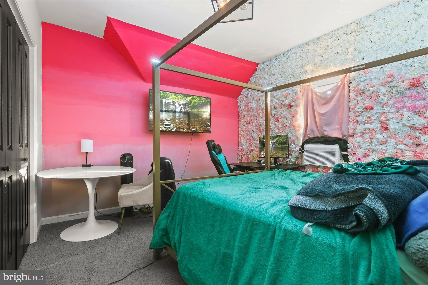 GWYNN OAK - Residential