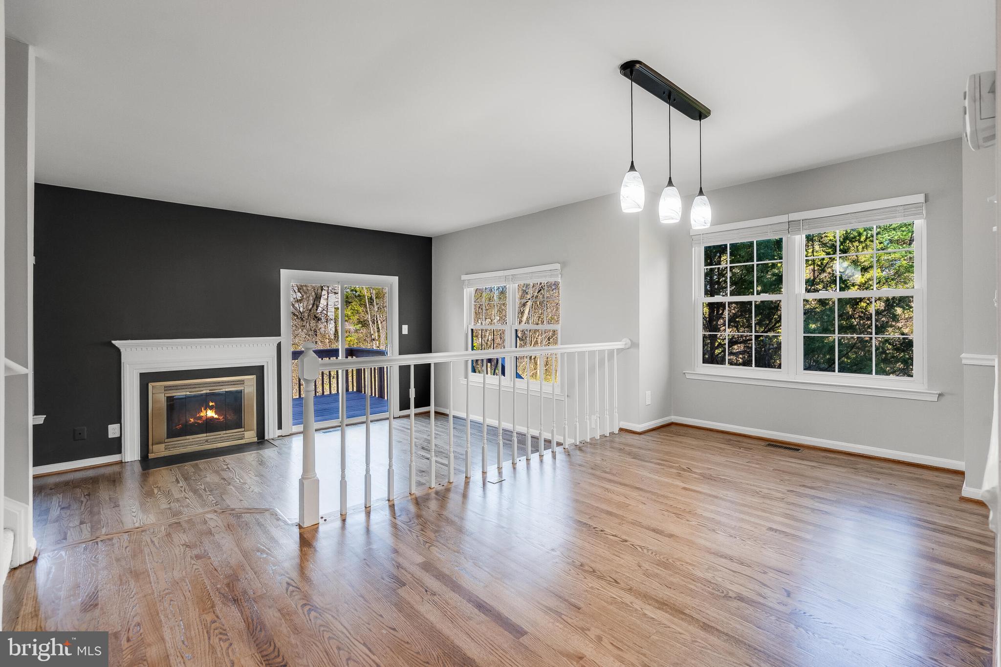 STONE POND - Residential