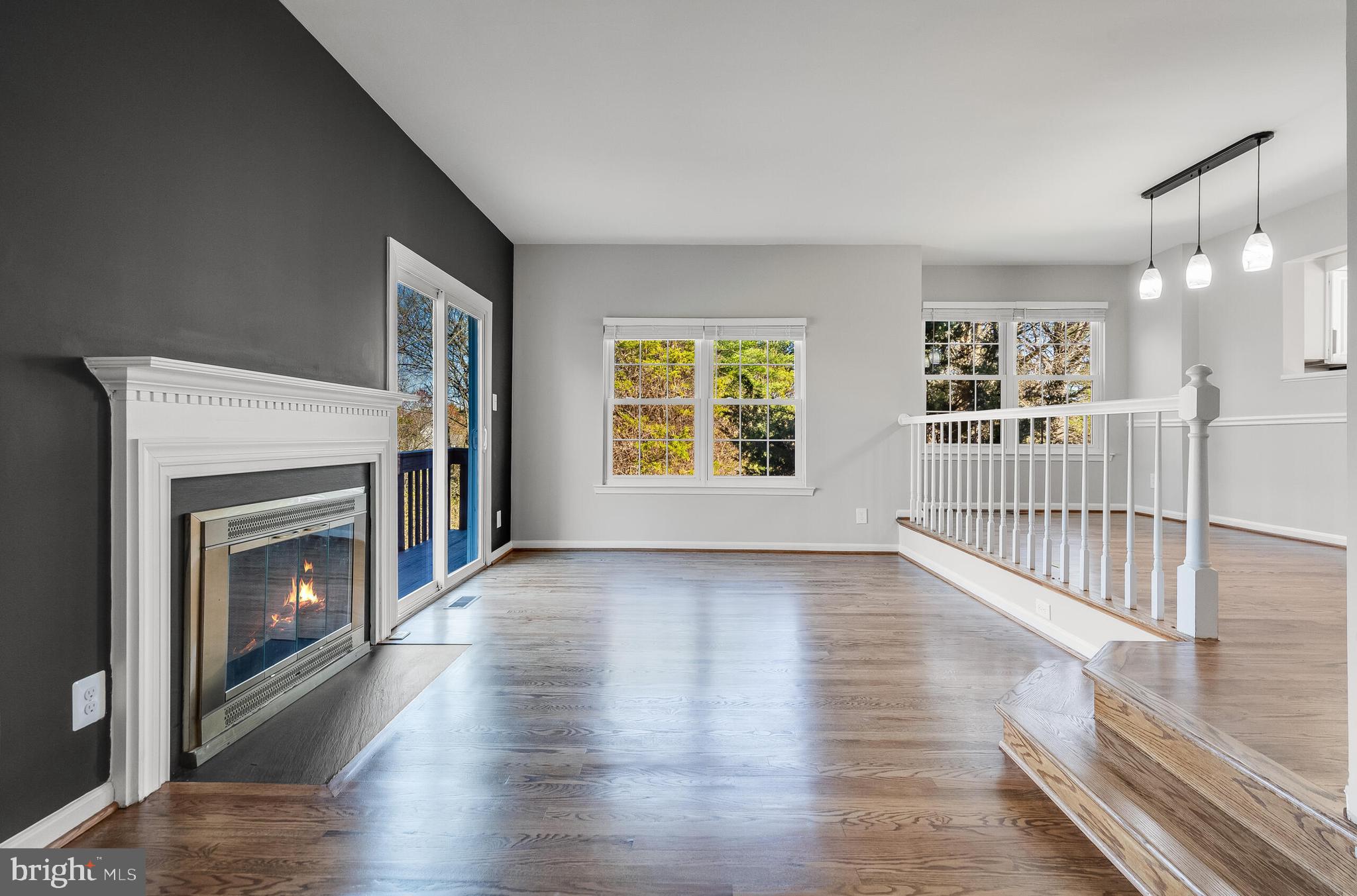 STONE POND - Residential