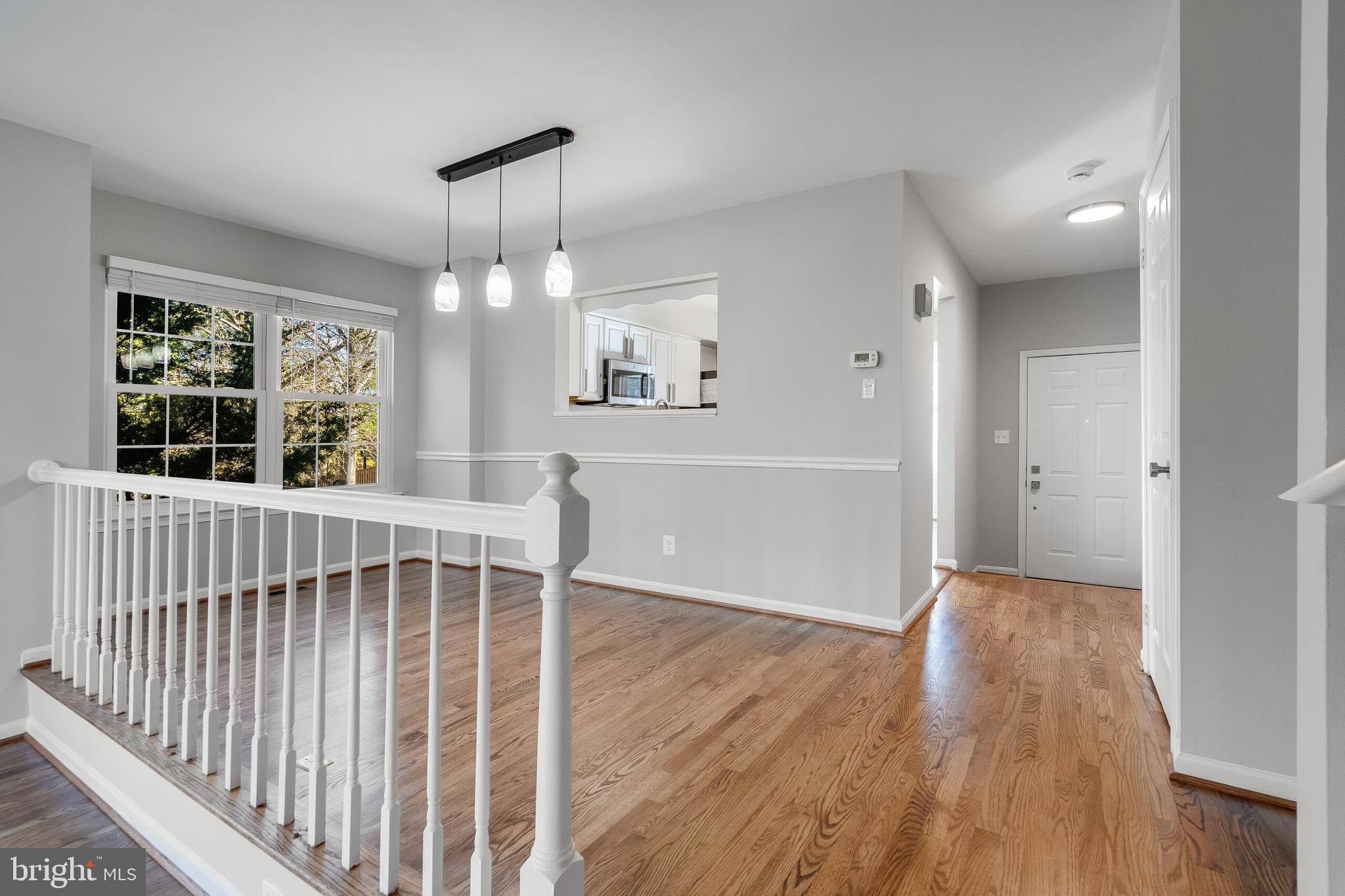 STONE POND - Residential