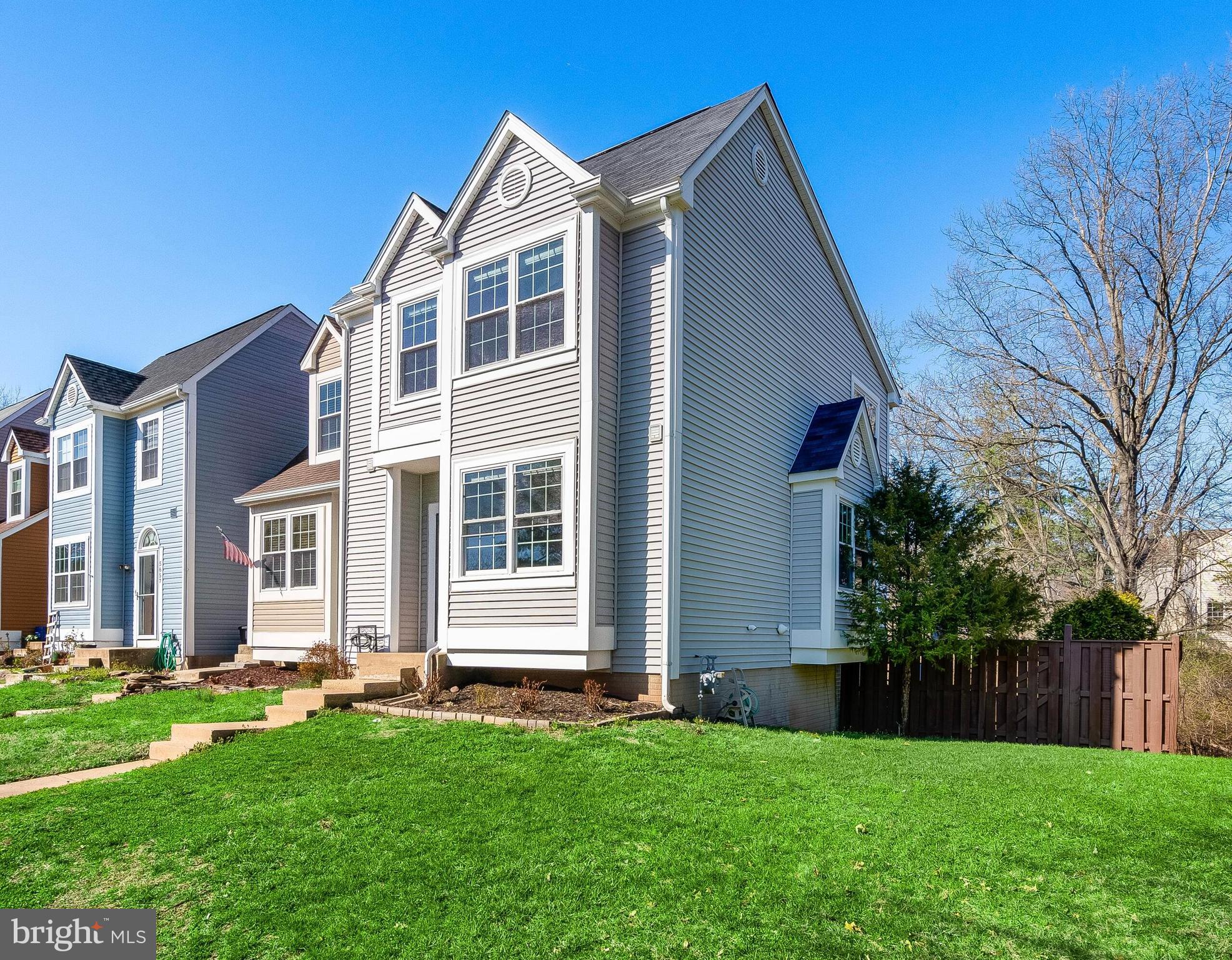 5661 THORNDYKE COURT