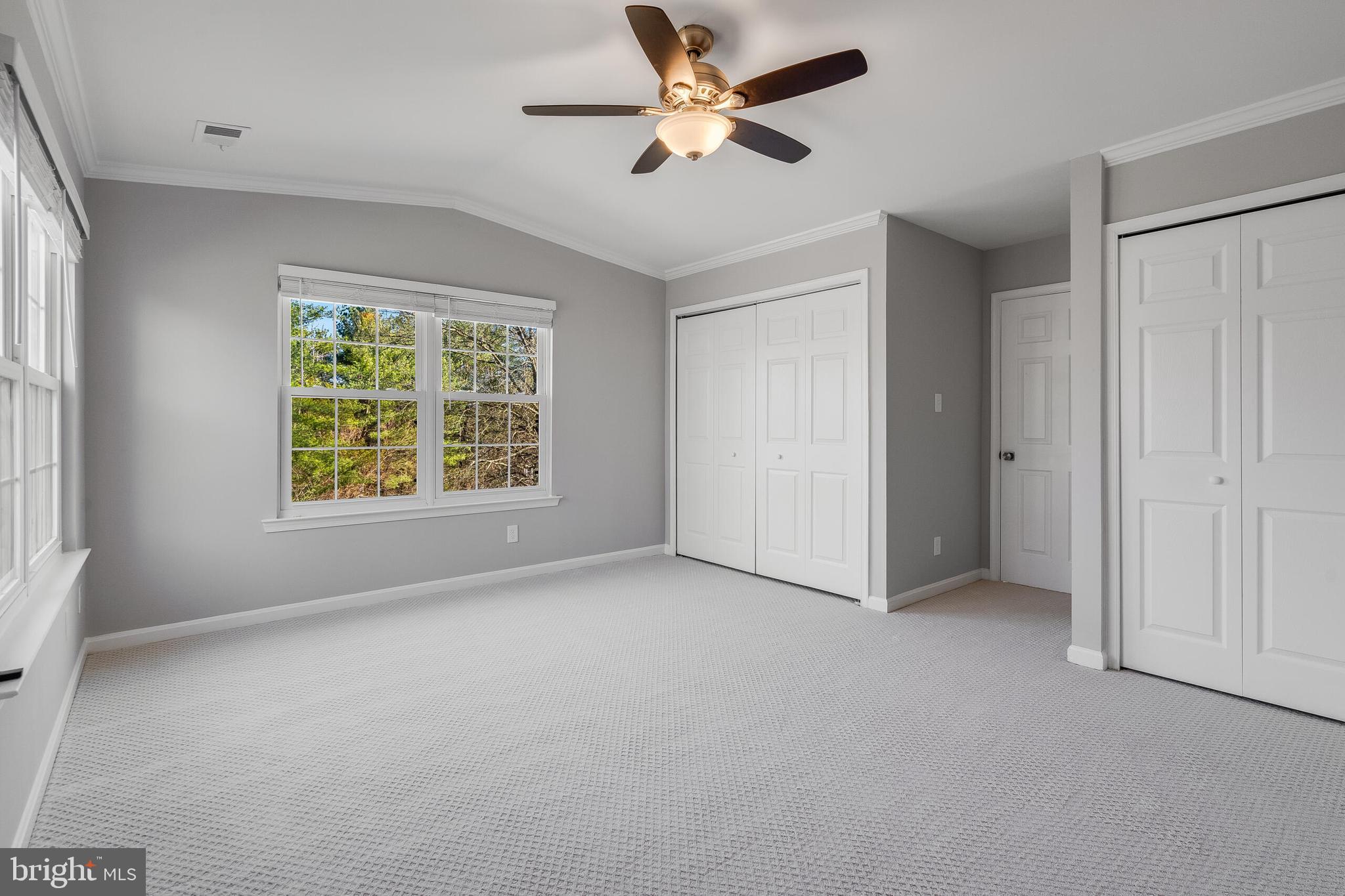 STONE POND - Residential