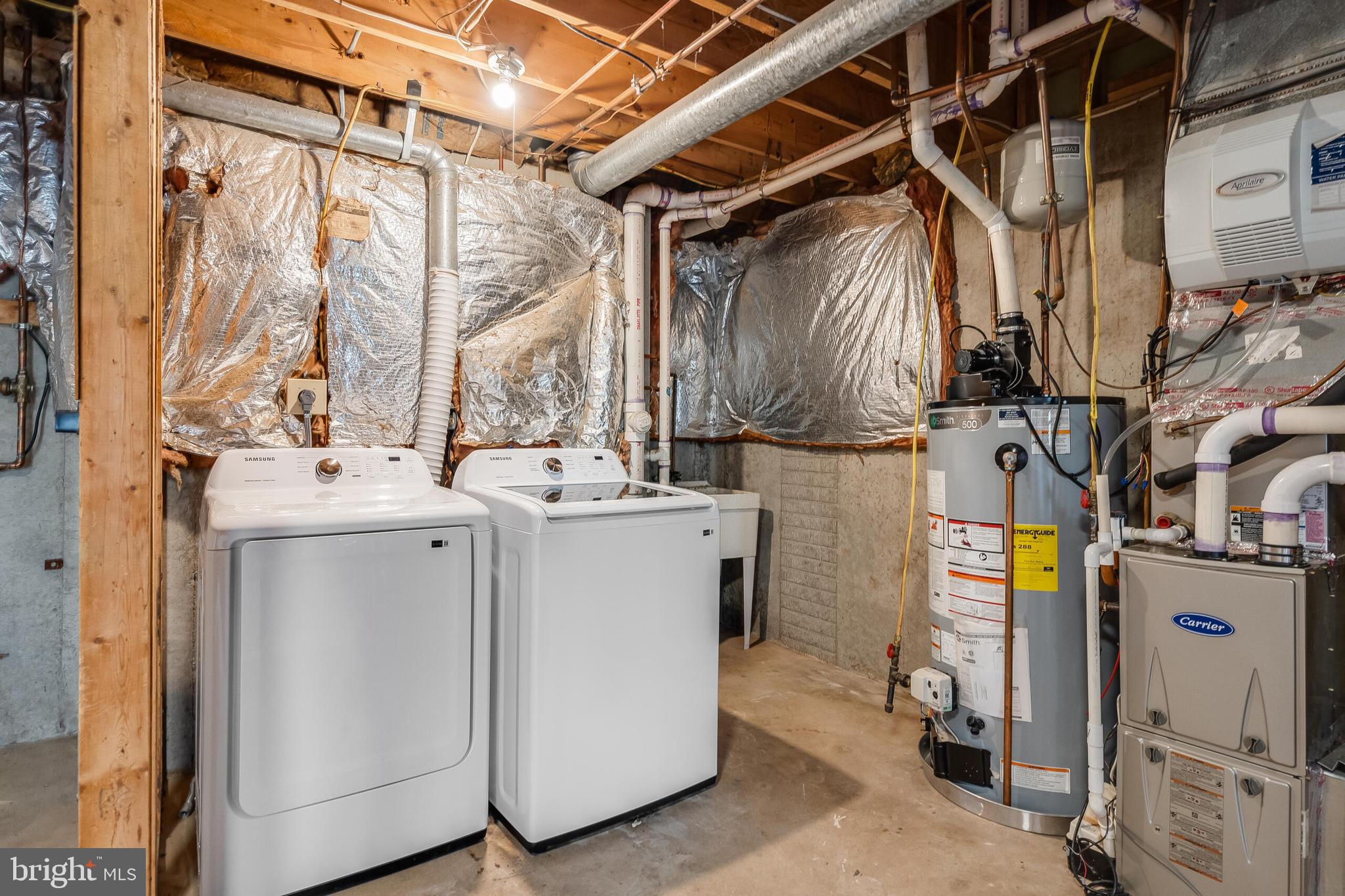 STONE POND - Residential