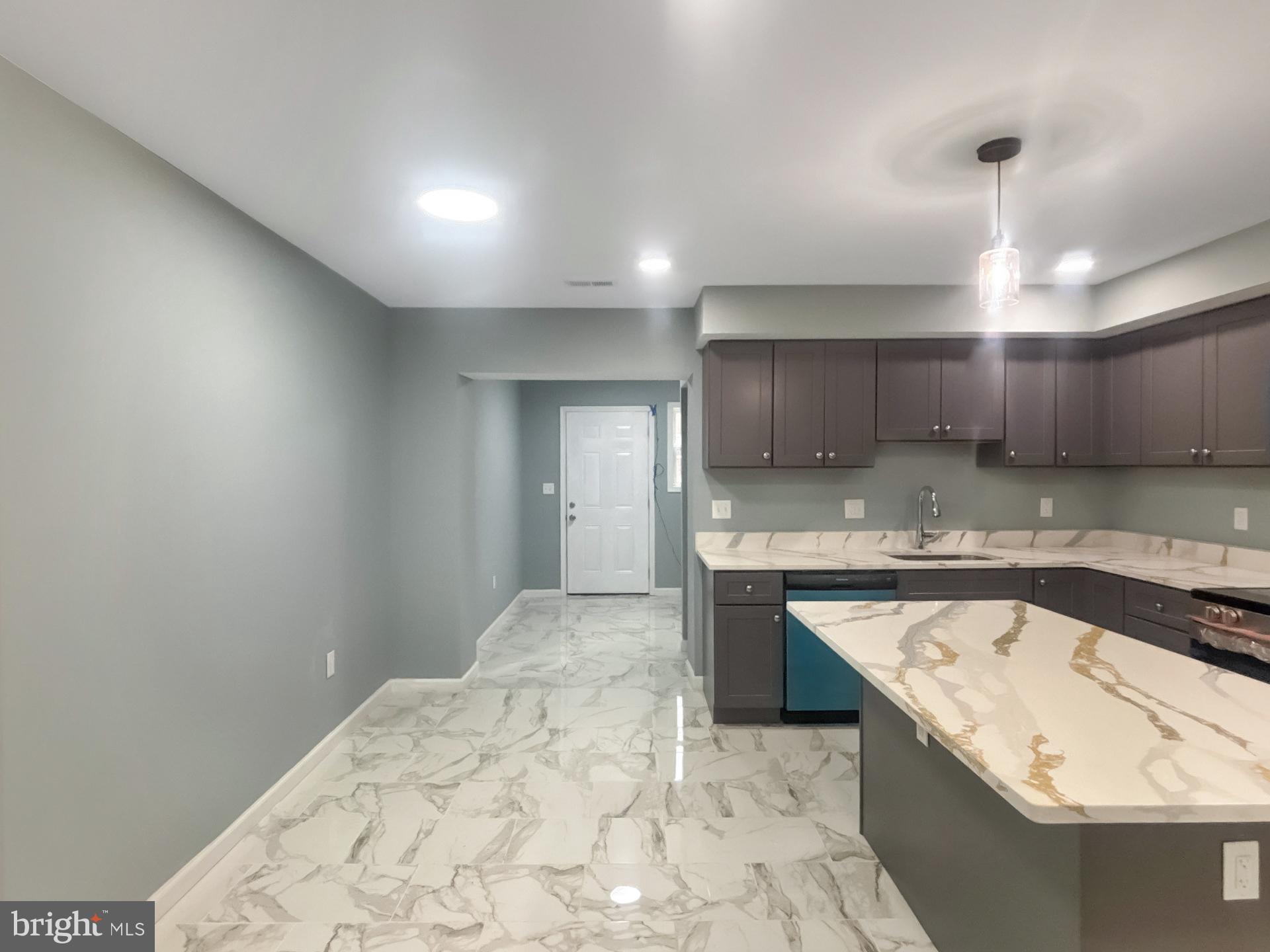 BROOKLYN - Residential