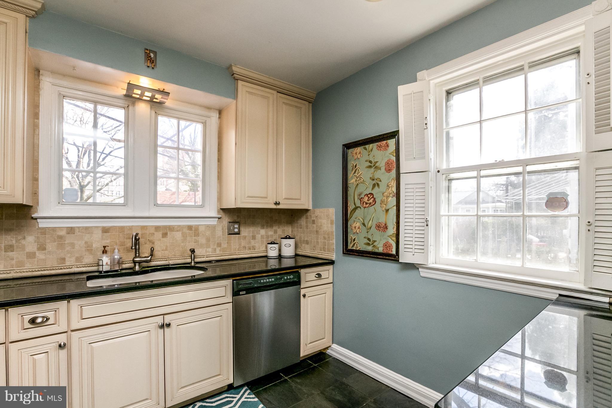 GREATER HOMELAND HISTORIC DISTRICT - Residential