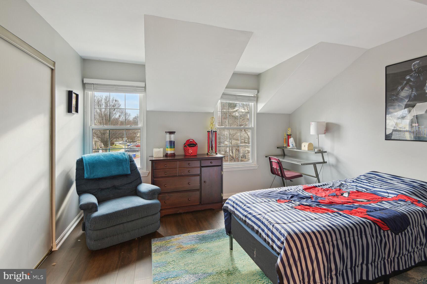 GLENSHIRE TOWNE - Residential