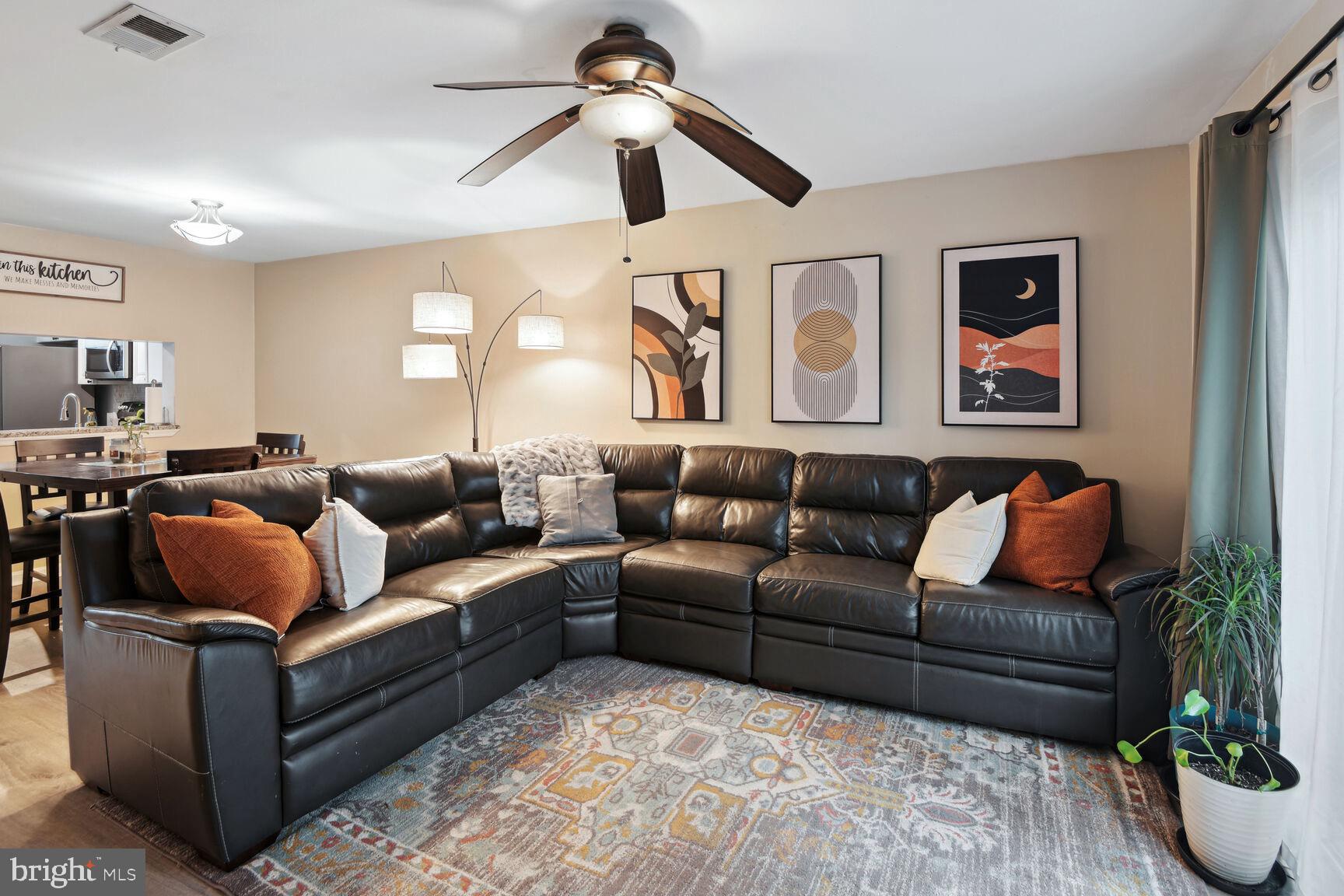 GLENSHIRE TOWNE - Residential