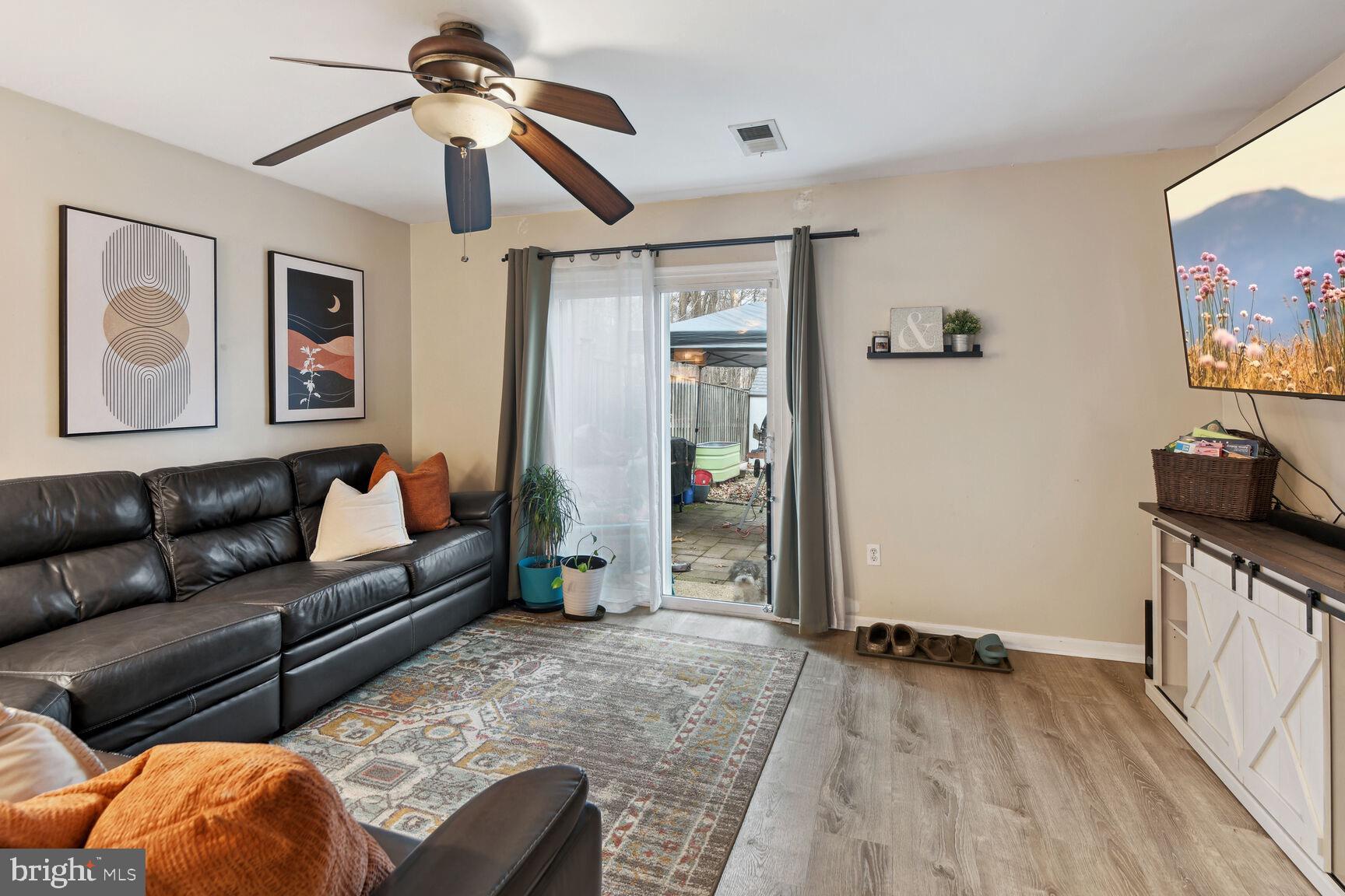 GLENSHIRE TOWNE - Residential