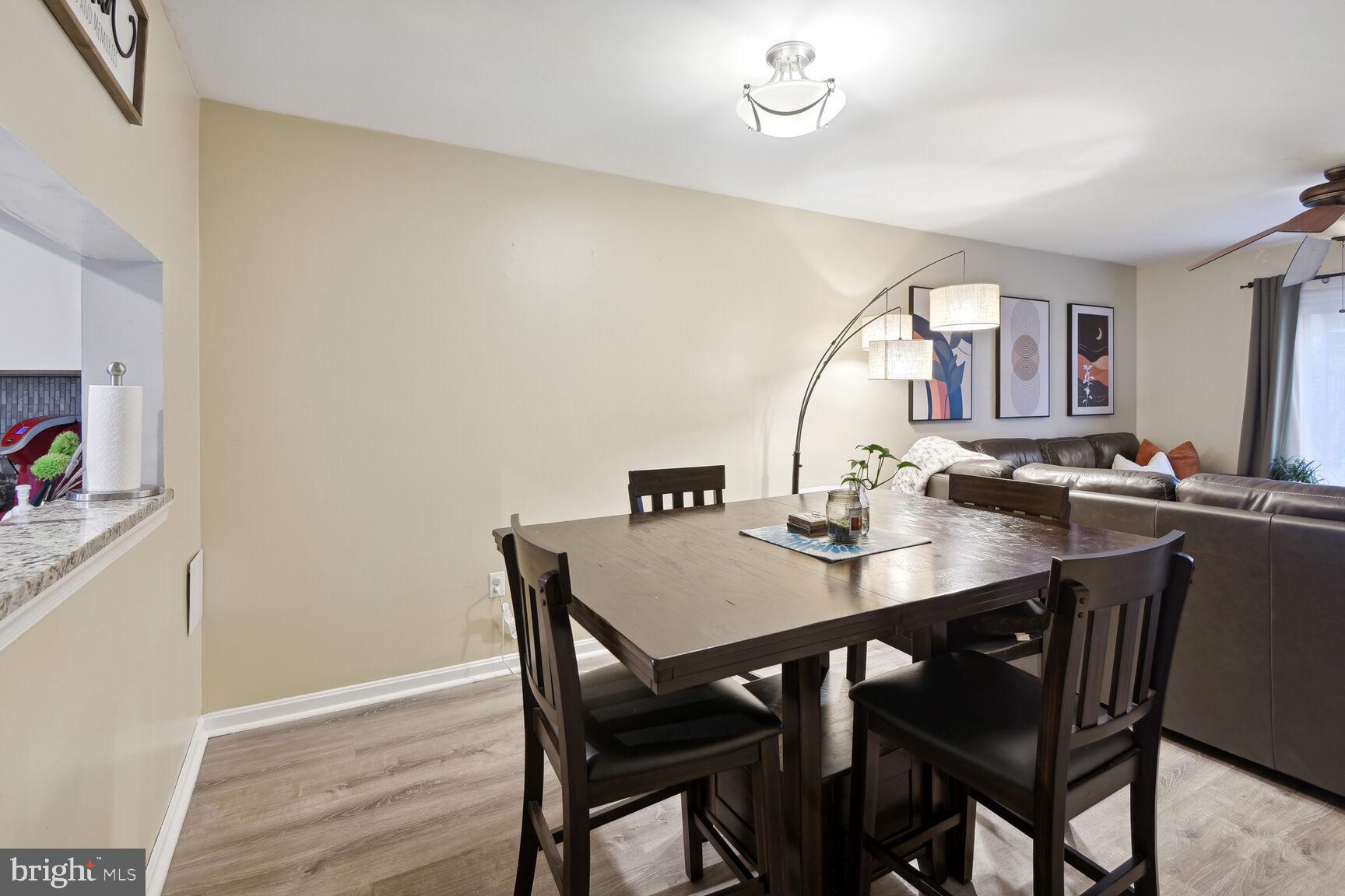 GLENSHIRE TOWNE - Residential