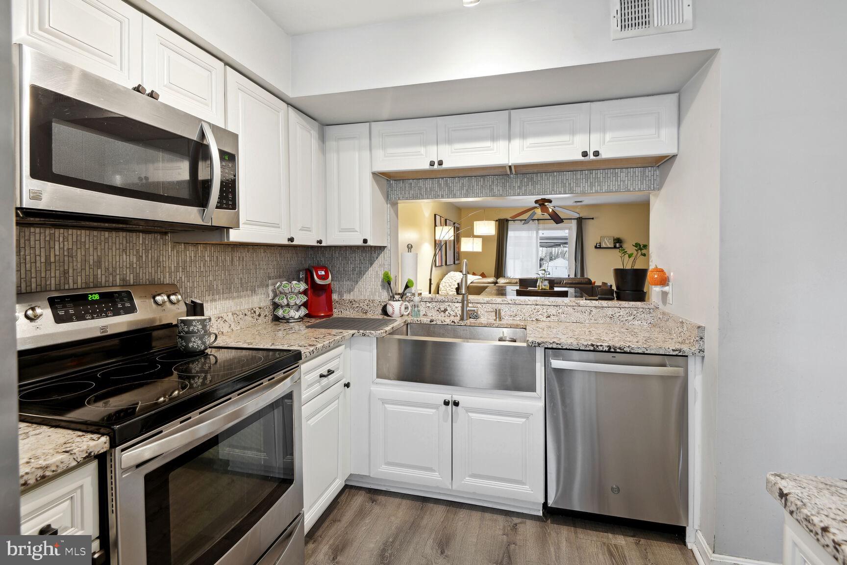 GLENSHIRE TOWNE - Residential