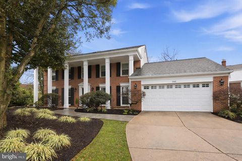 1 PADDOCK COURT POTOMAC MD 20854