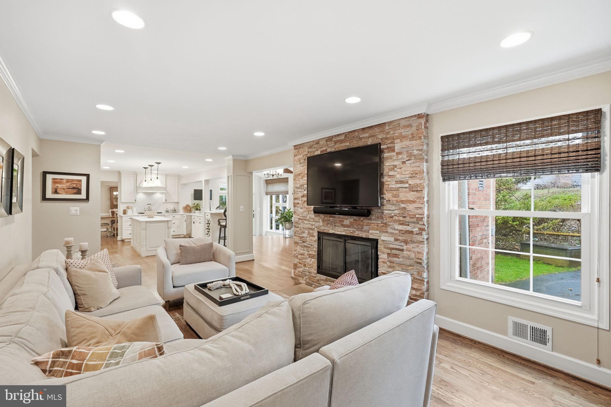 FOX HILLS WEST - Residential