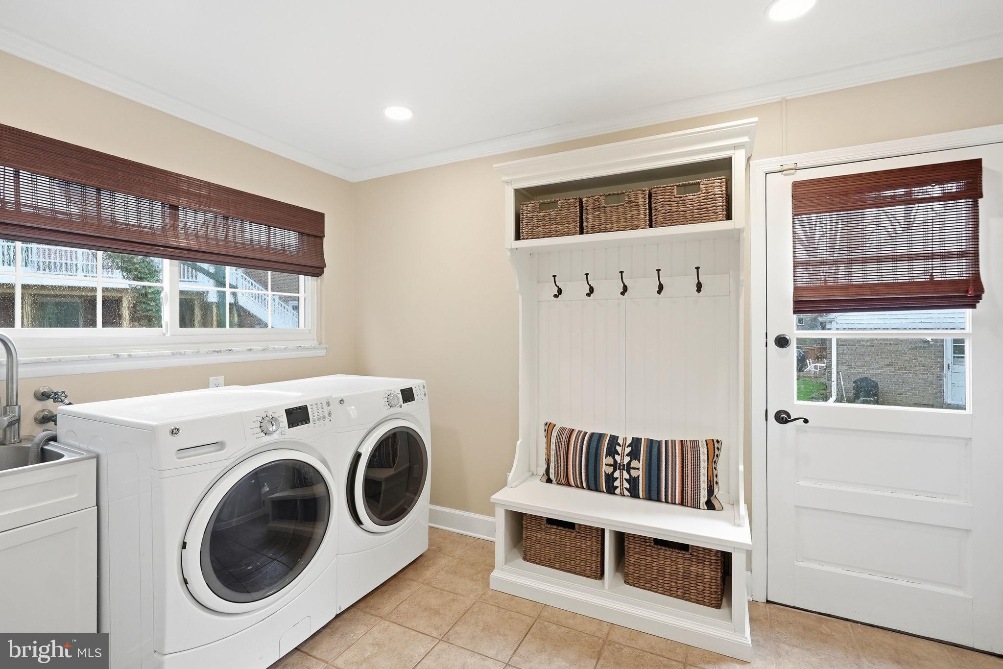 FOX HILLS WEST - Residential