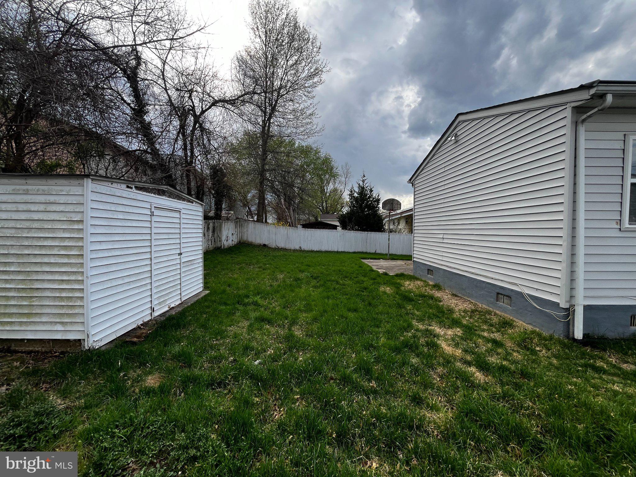 PEPPER MILL VILLAGE - Residential