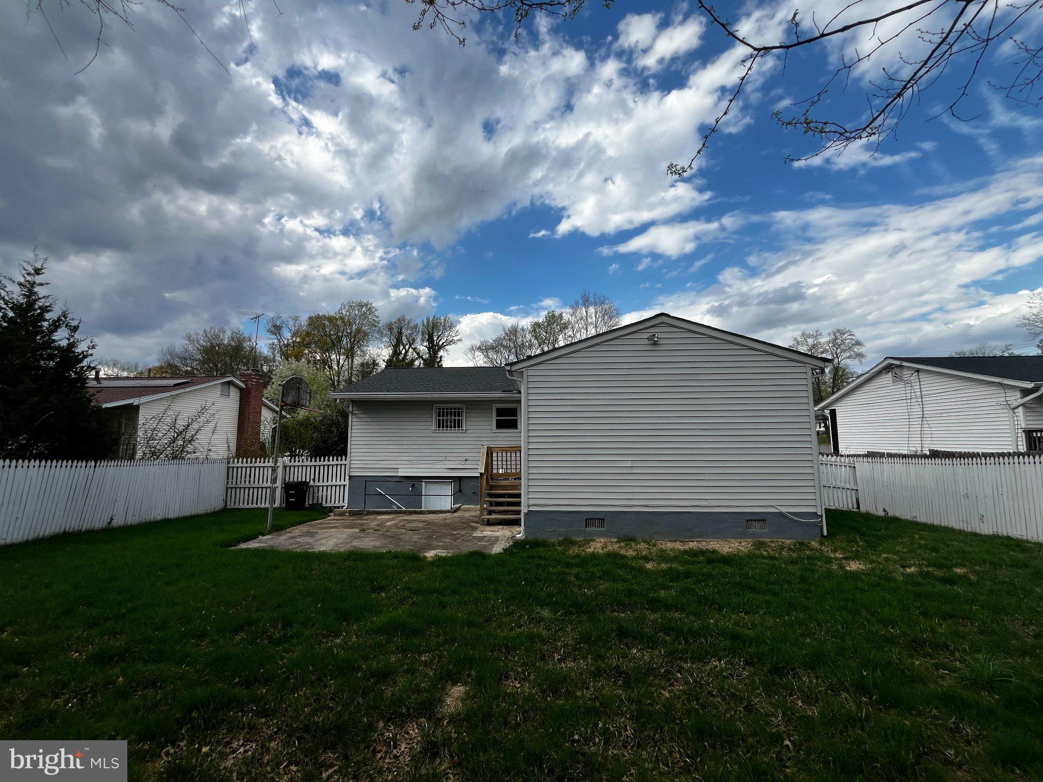 PEPPER MILL VILLAGE - Residential