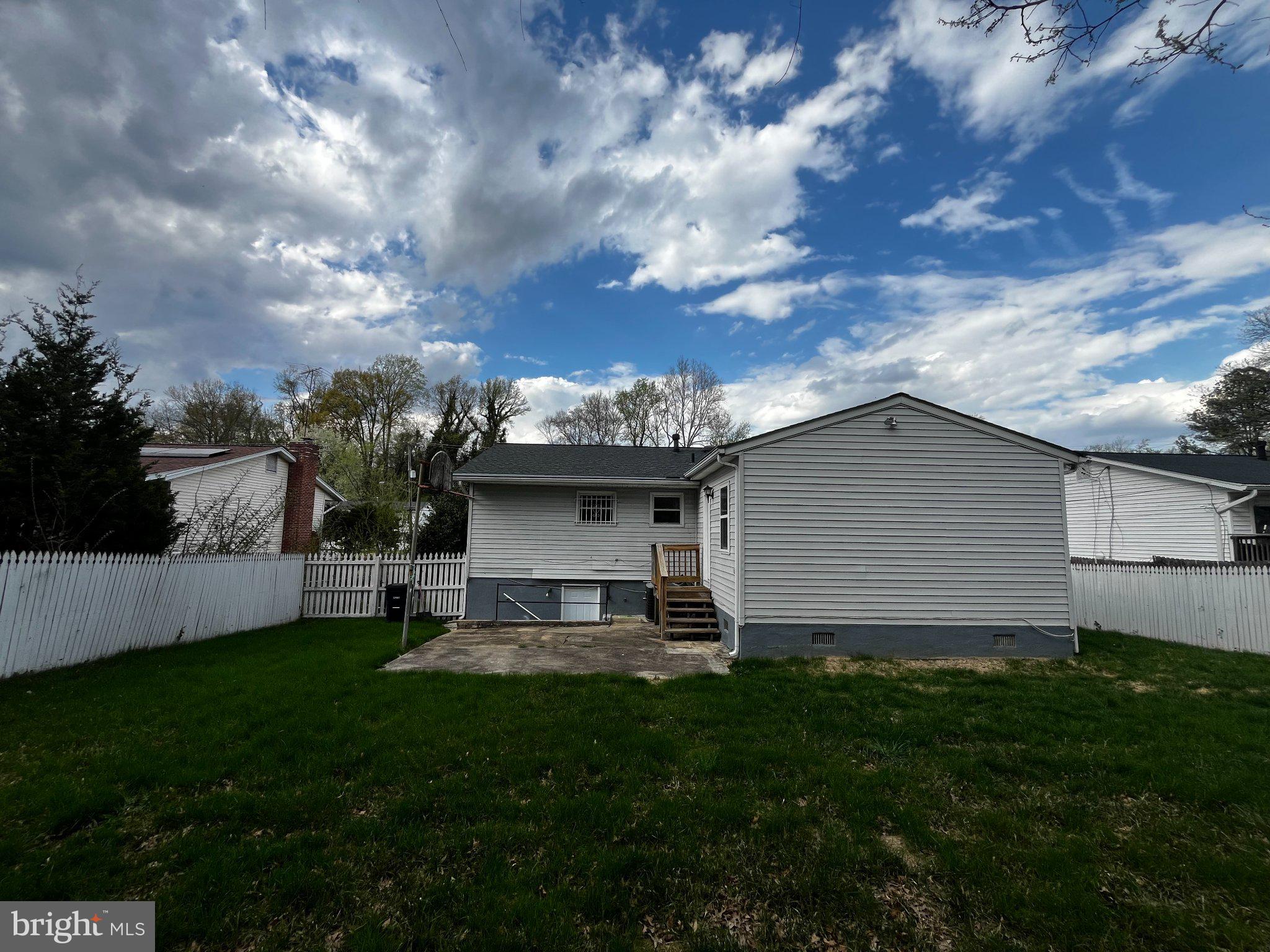 PEPPER MILL VILLAGE - Residential